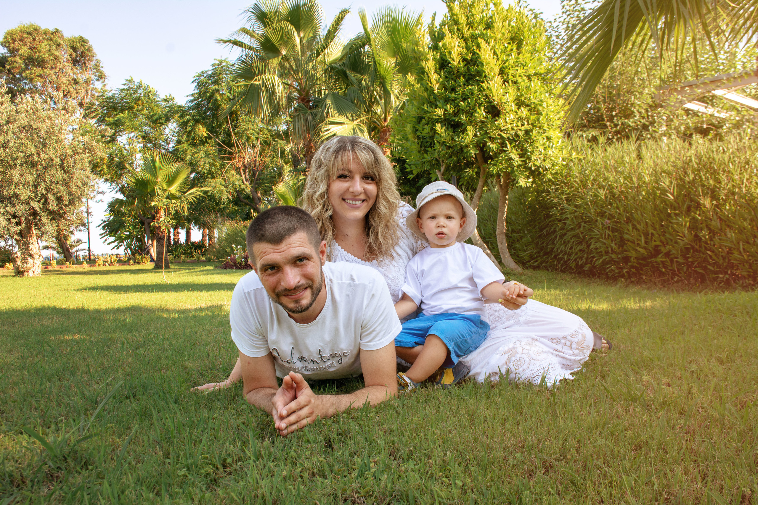 Семейная фотосессия в парках Кемера. Photographer in Antalya, Kemer, Turkey