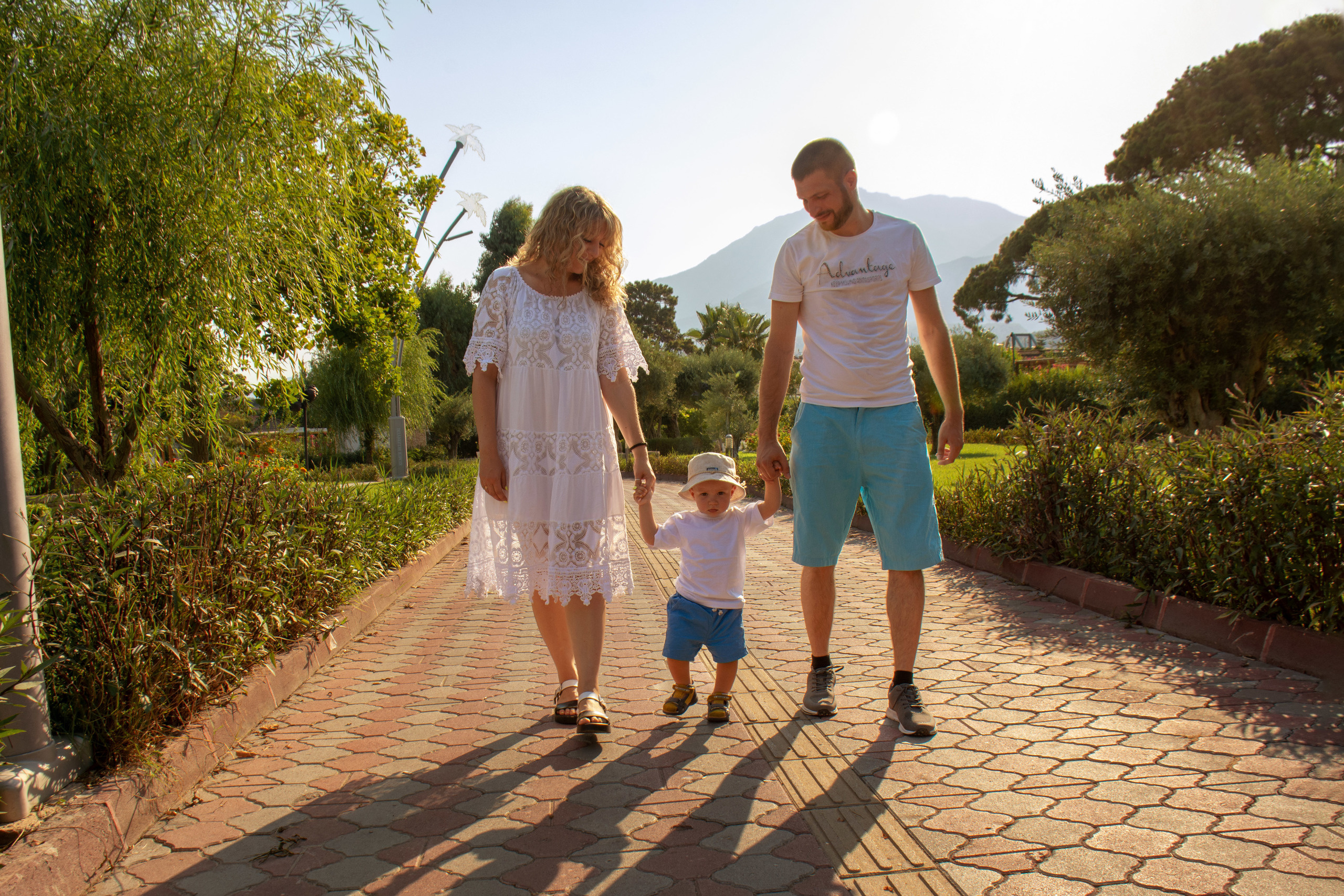 Семейная фотосессия в парках Кемера. Photographer in Antalya, Kemer, Turkey