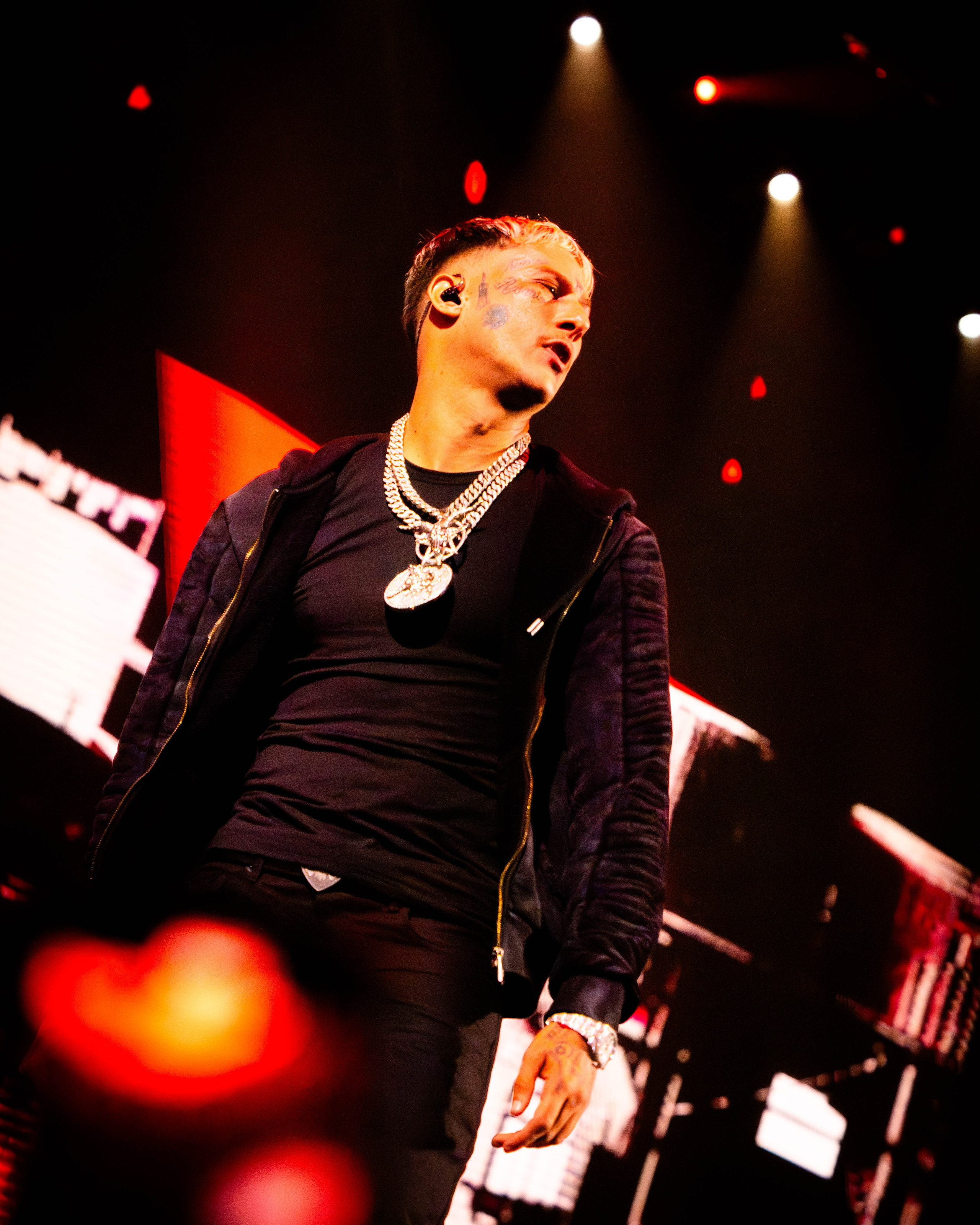 PABLO CHILL-E VIÑA 026. DEYA BELTRAN Maquilladora, fotógrafa y vídeos