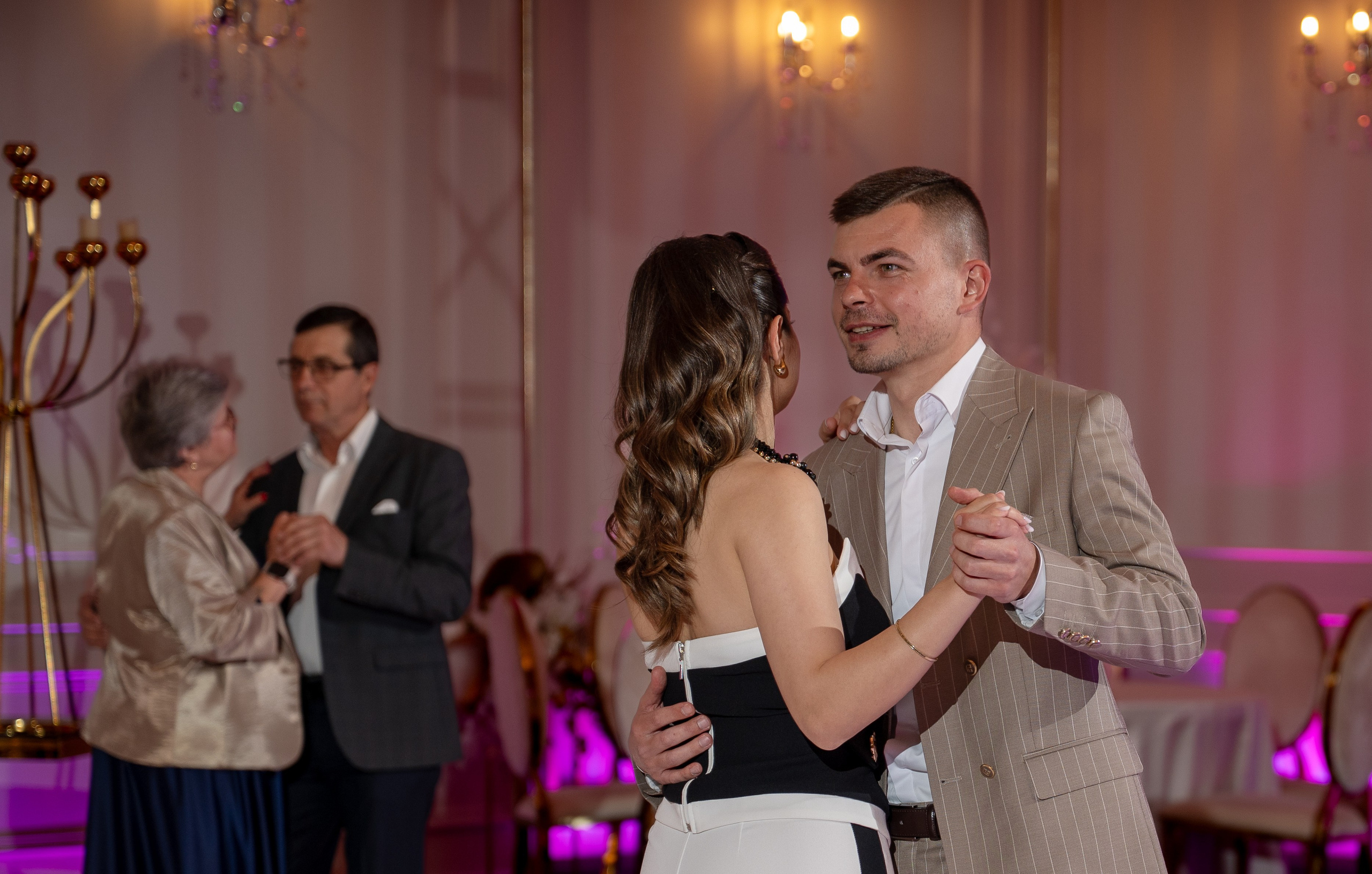 BOTEZ DARIUS. Fotograf de evenimente si portret!