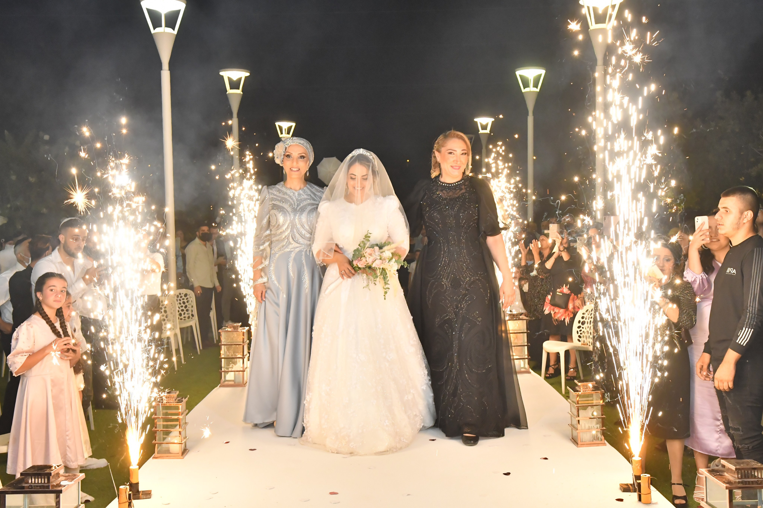 Efrat & Yosef. Wedding and events photographers Studio Shalom