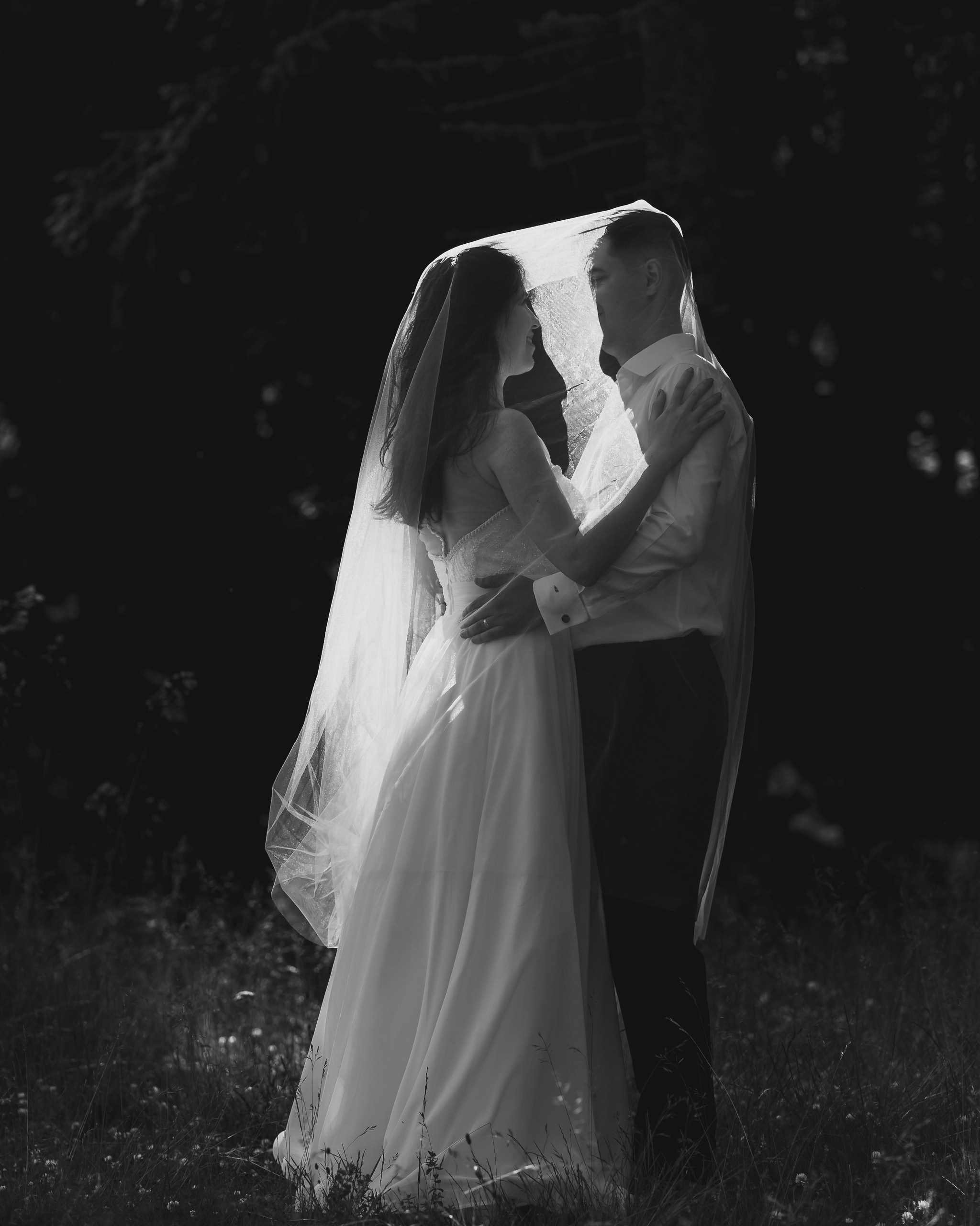 Trash the dress — Lorena&Adi  - Mihai Popa. Mihai Popa |Wedding Photographer | Worldwide | Bucharest