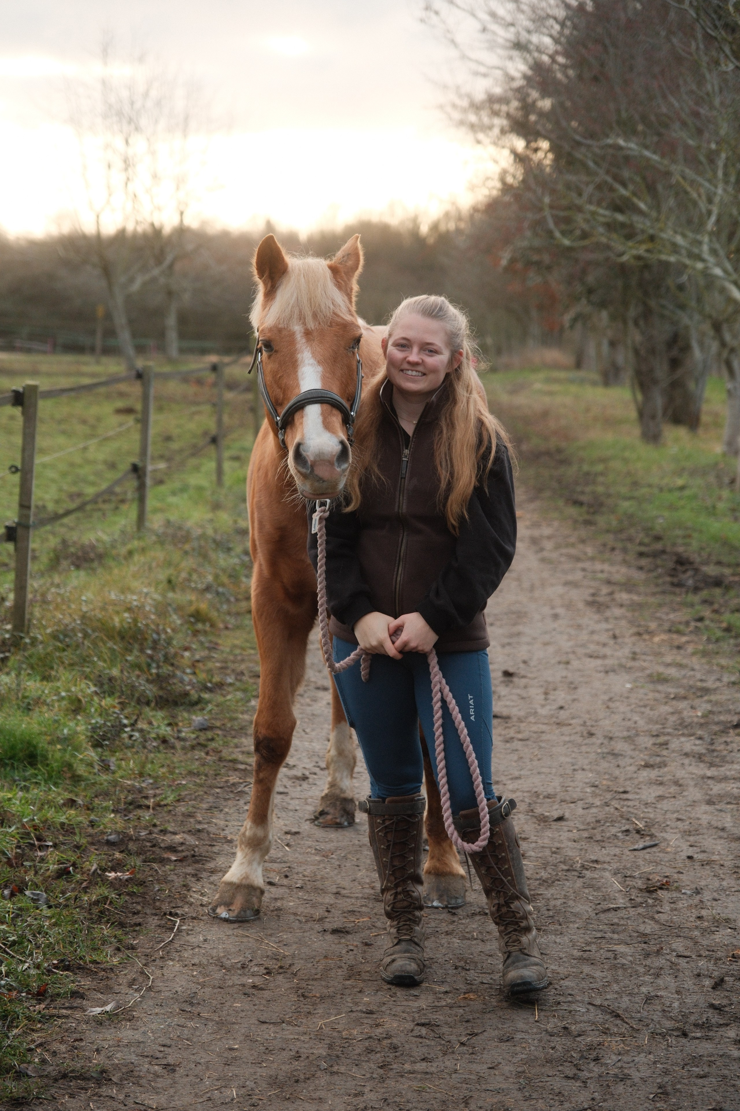 Portrait photography with Fudge the horse. Cal Takes Photos