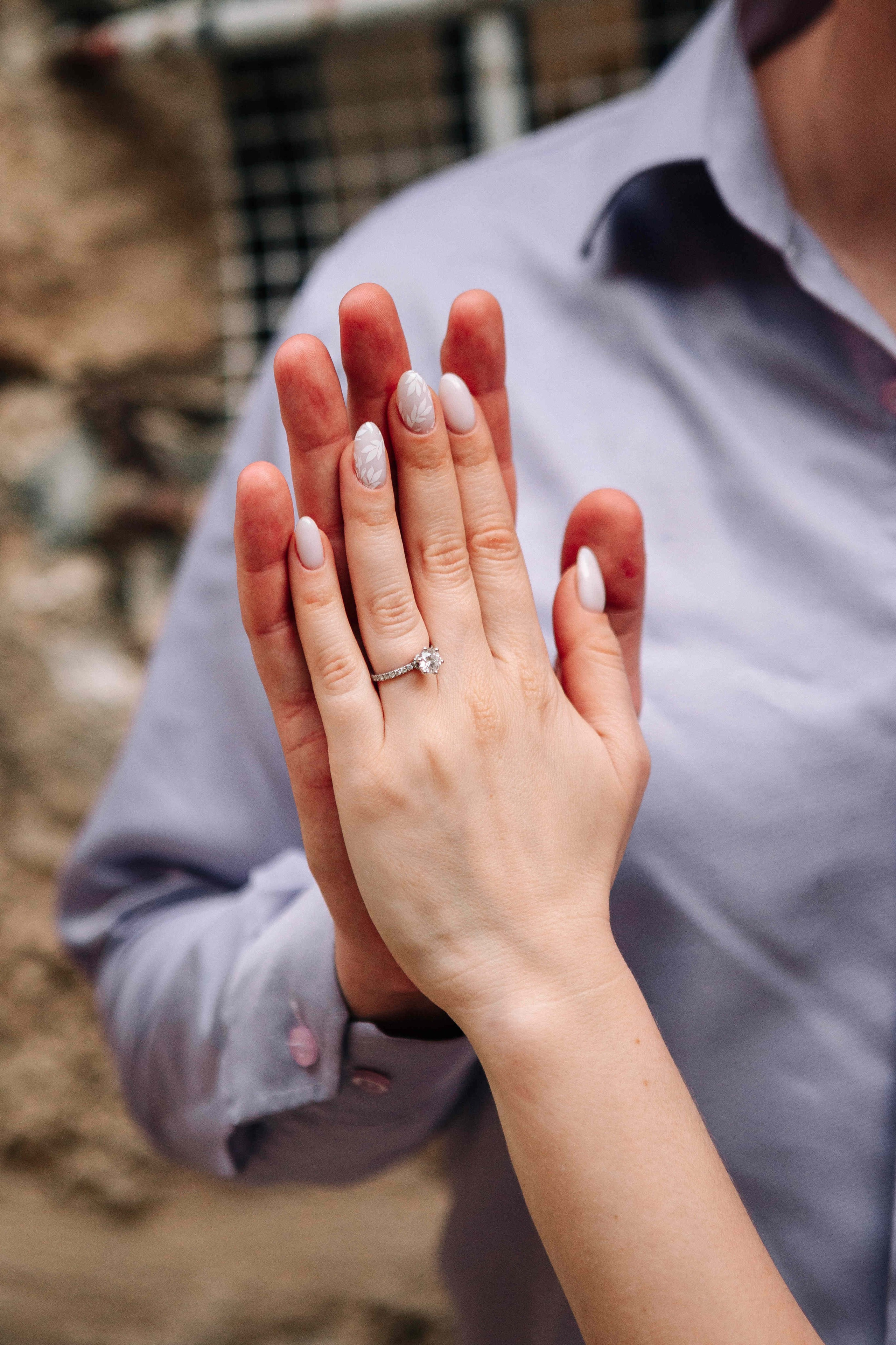 LOVERS IN JAFFO. PHOTOGRAPHER IN ISRAEL