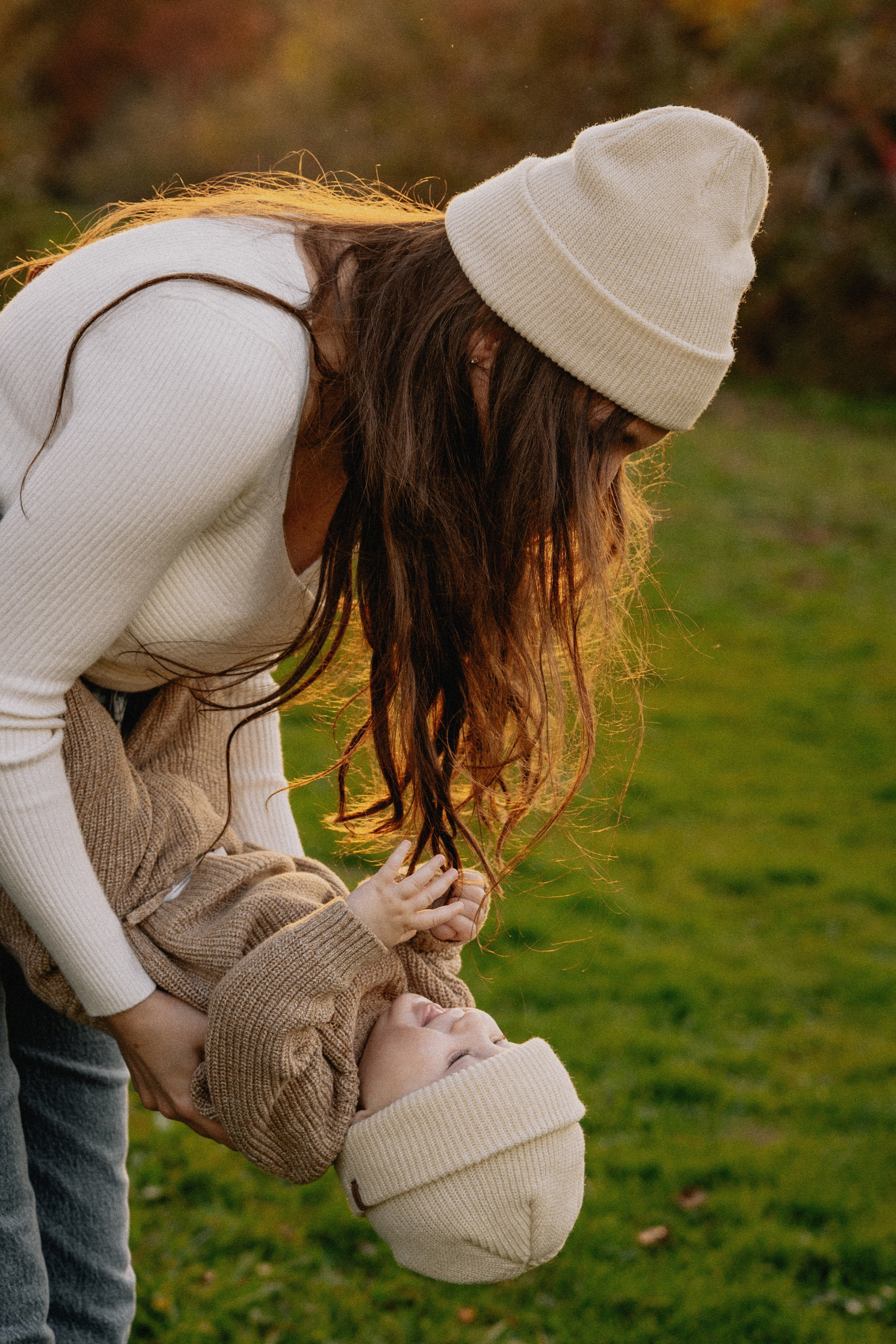 Family Photography in Nature – Candid & Beautiful Moments. Alisa Tant — Family and newborn photographer Bucks County, Montgomery county, Philadelphia, NJ