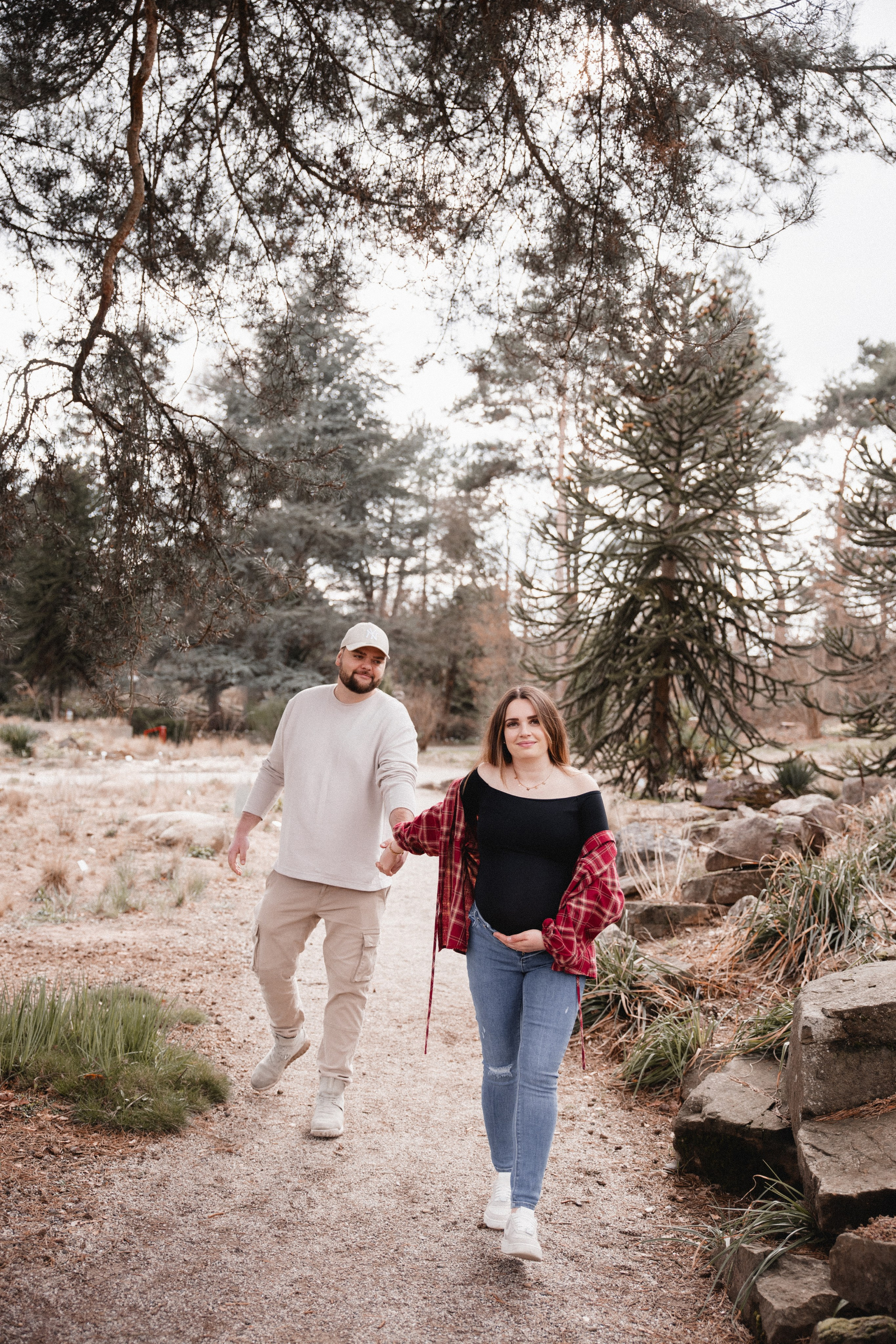 Babybauch Shooting im Fotostudio | Schwangerschaftsfotos in Bochum. Hochzeitsfotografin Bochum | Halyna Reiche Fotografie NRW
