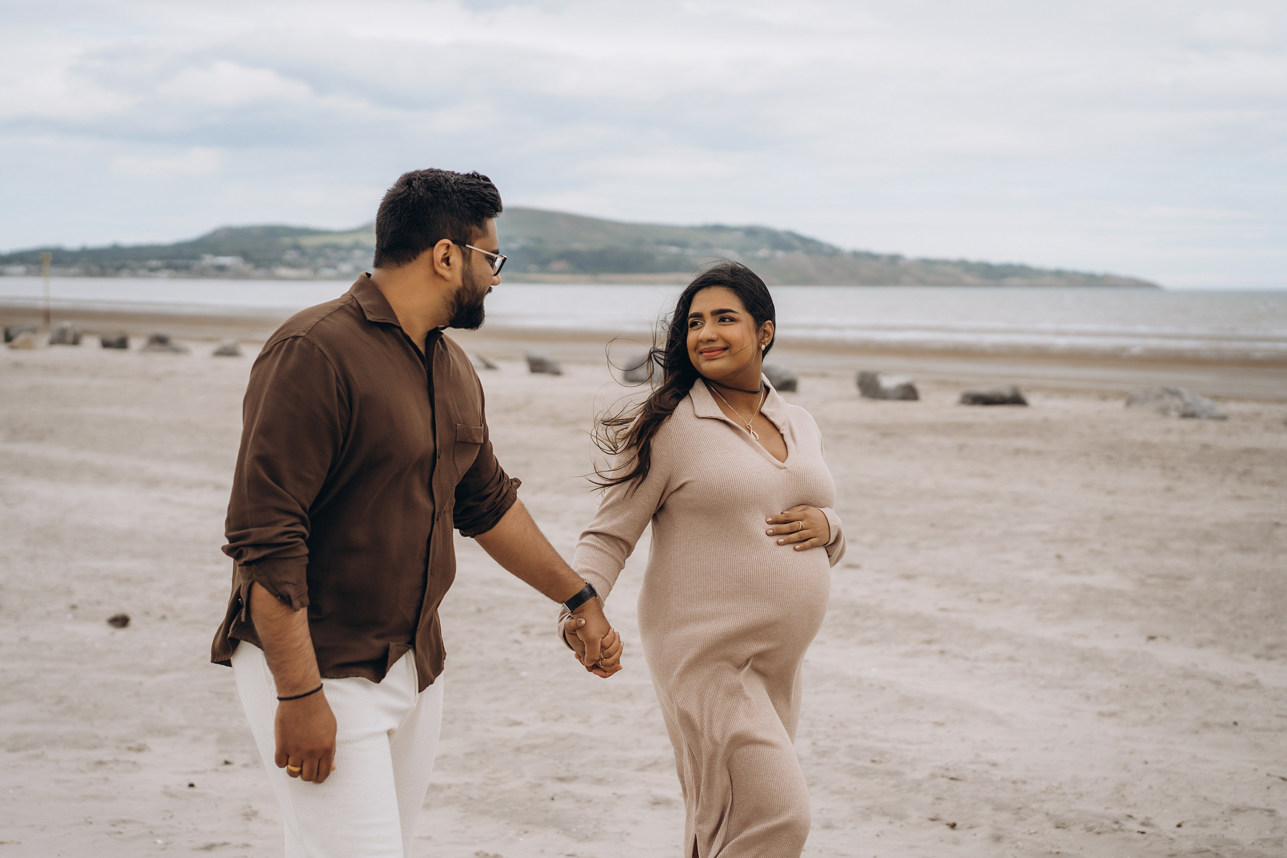 Meera: Bull island. Maternity/Love story/Wedding photographer