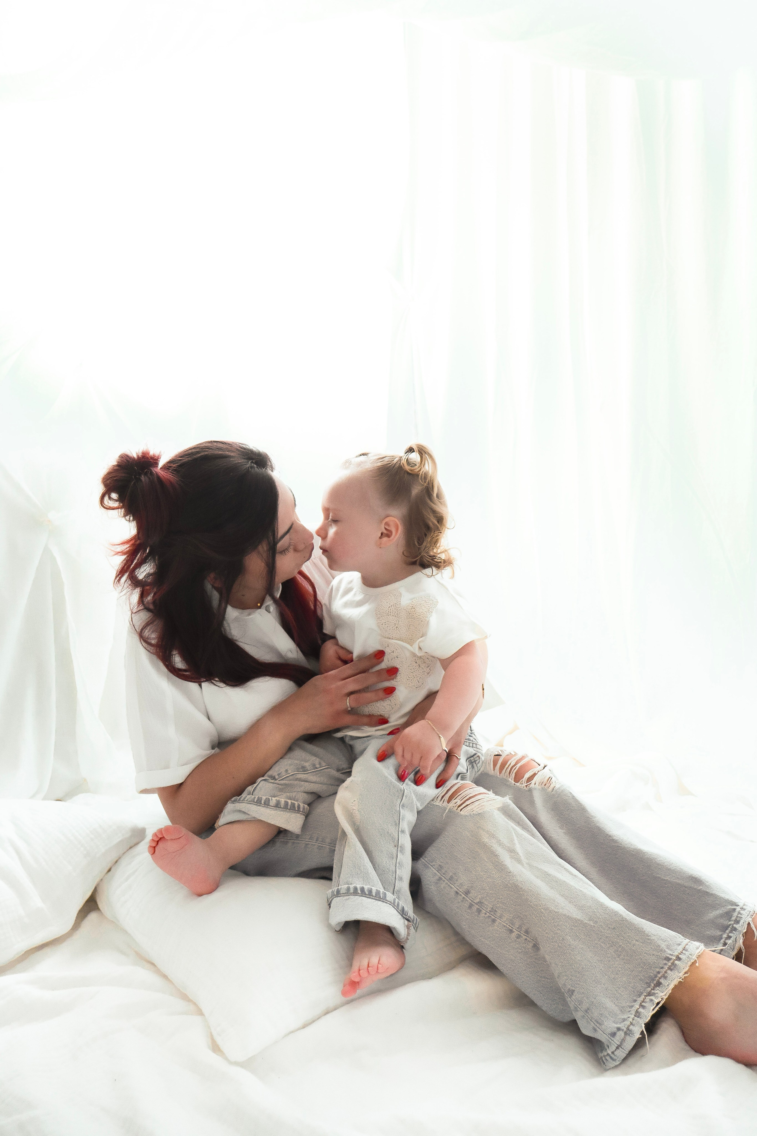 Mommy & mee fotoshoot. Zwangerschapsfotografie, newborn, gezinnen, branding, liefde én geboortefotografie