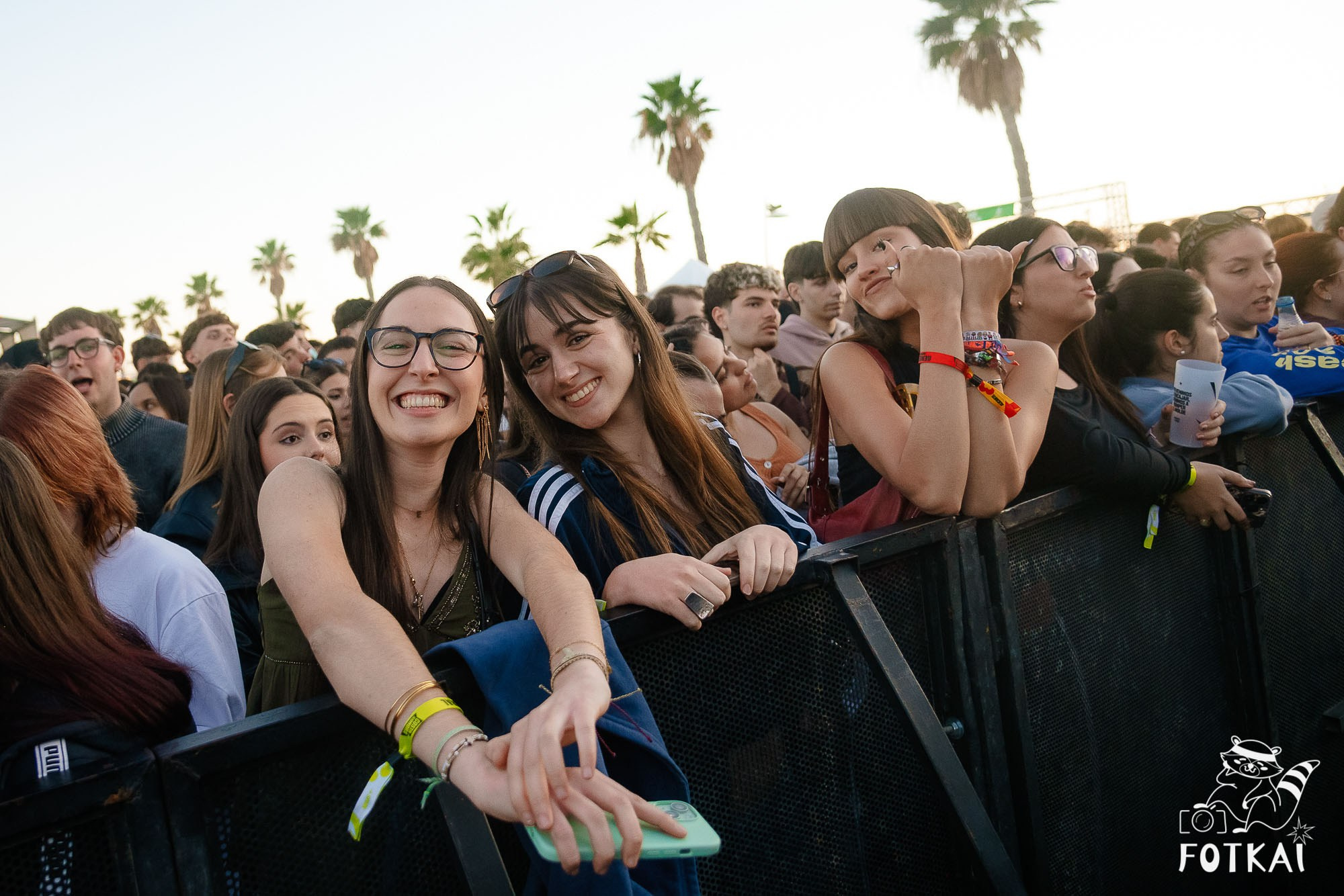 Costa Sonora 2026 Alicante Día 1 Fotos — encuéntrate en fotos y busca amigos del festival | FOTKAI