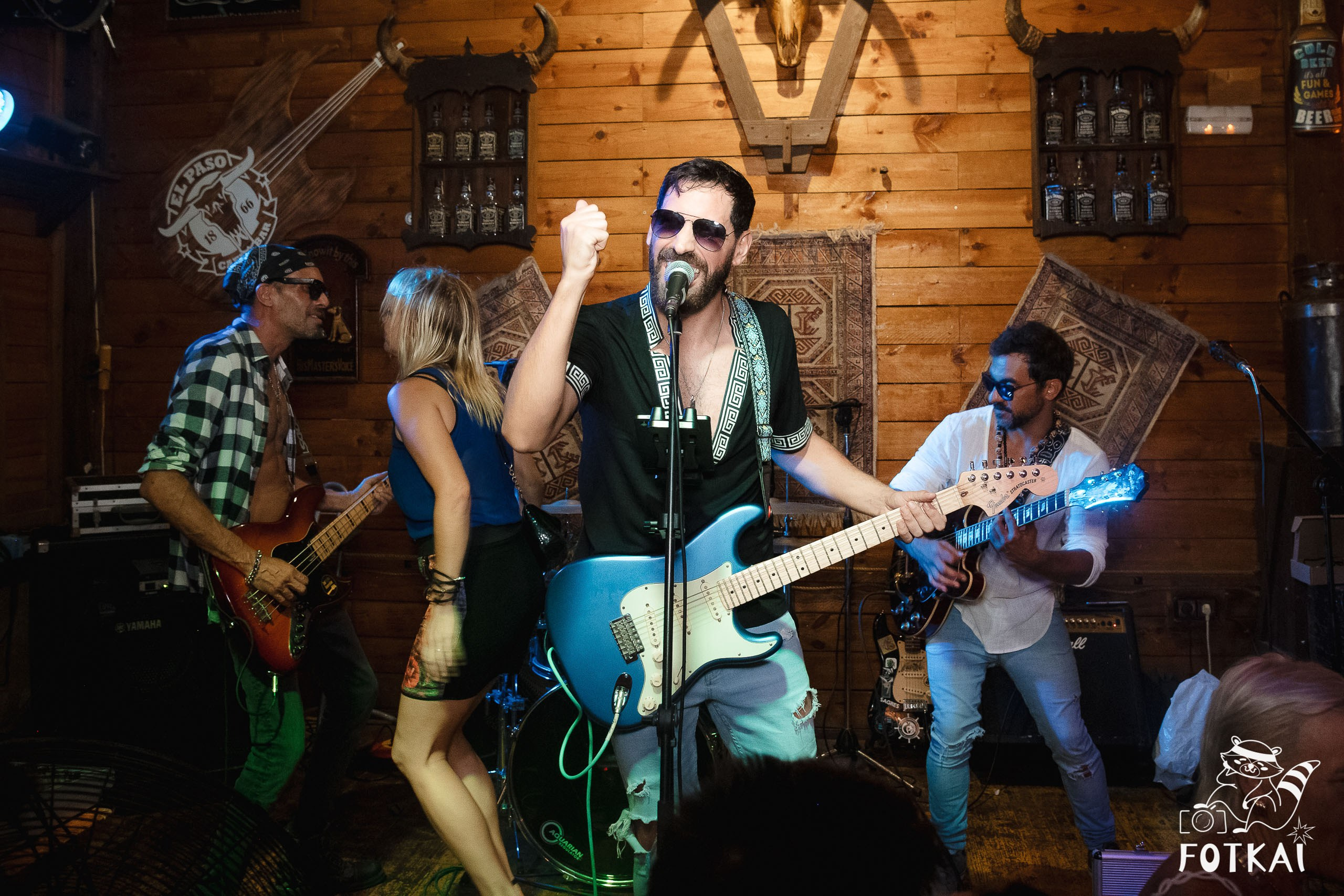 Stones of the Coast en El Paso Rock Bar Torrevieja: Reportaje fotográfico 20.09.25 | FOTKAI