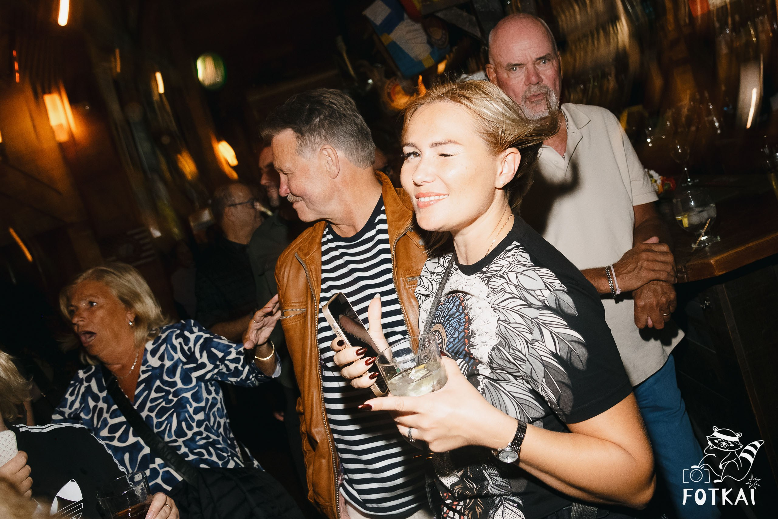 Фоторепортаж JAM Night в El Paso Bar, Torrevieja — живая музыка и атмосфера Коста-Бланки | FOTKAI