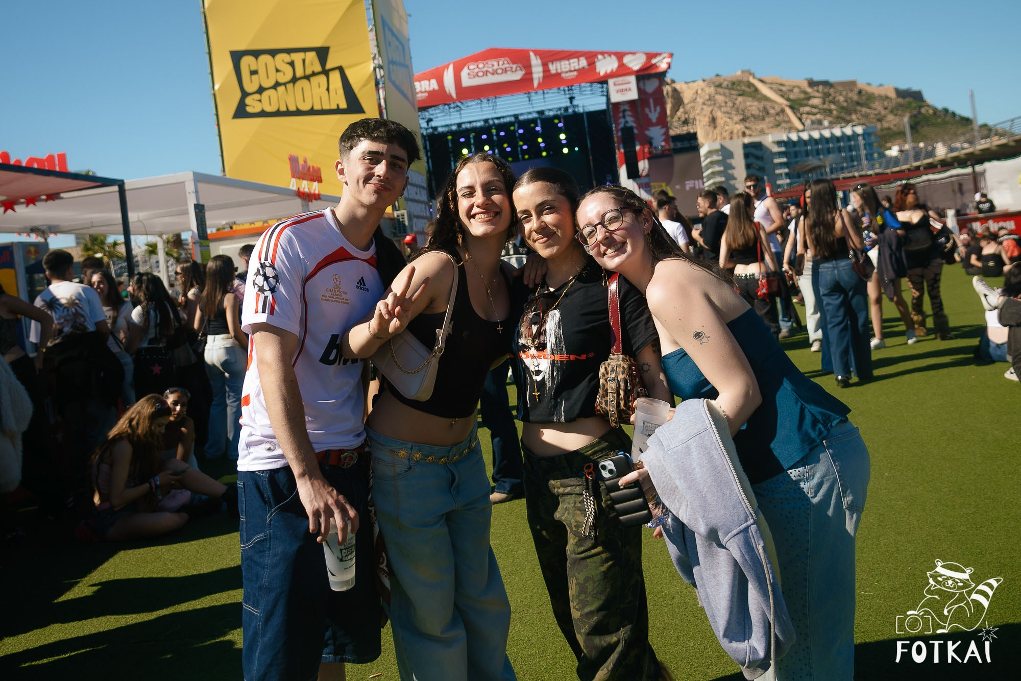 Costa Sonora 2026 Alicante Día 1 Fotos — encuéntrate en fotos y busca amigos del festival | FOTKAI
