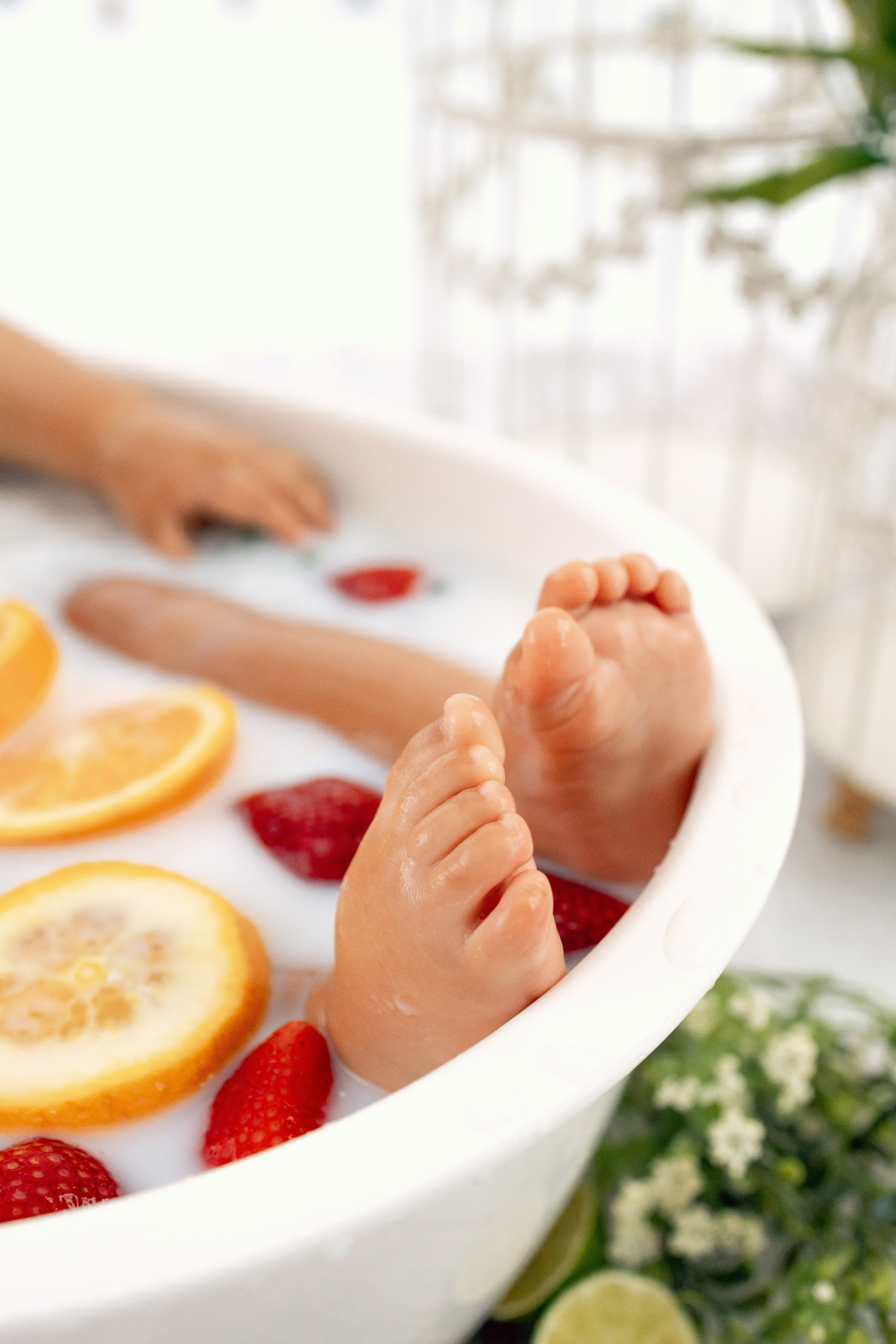 Milk bath. Anaeliseevaphoto.com