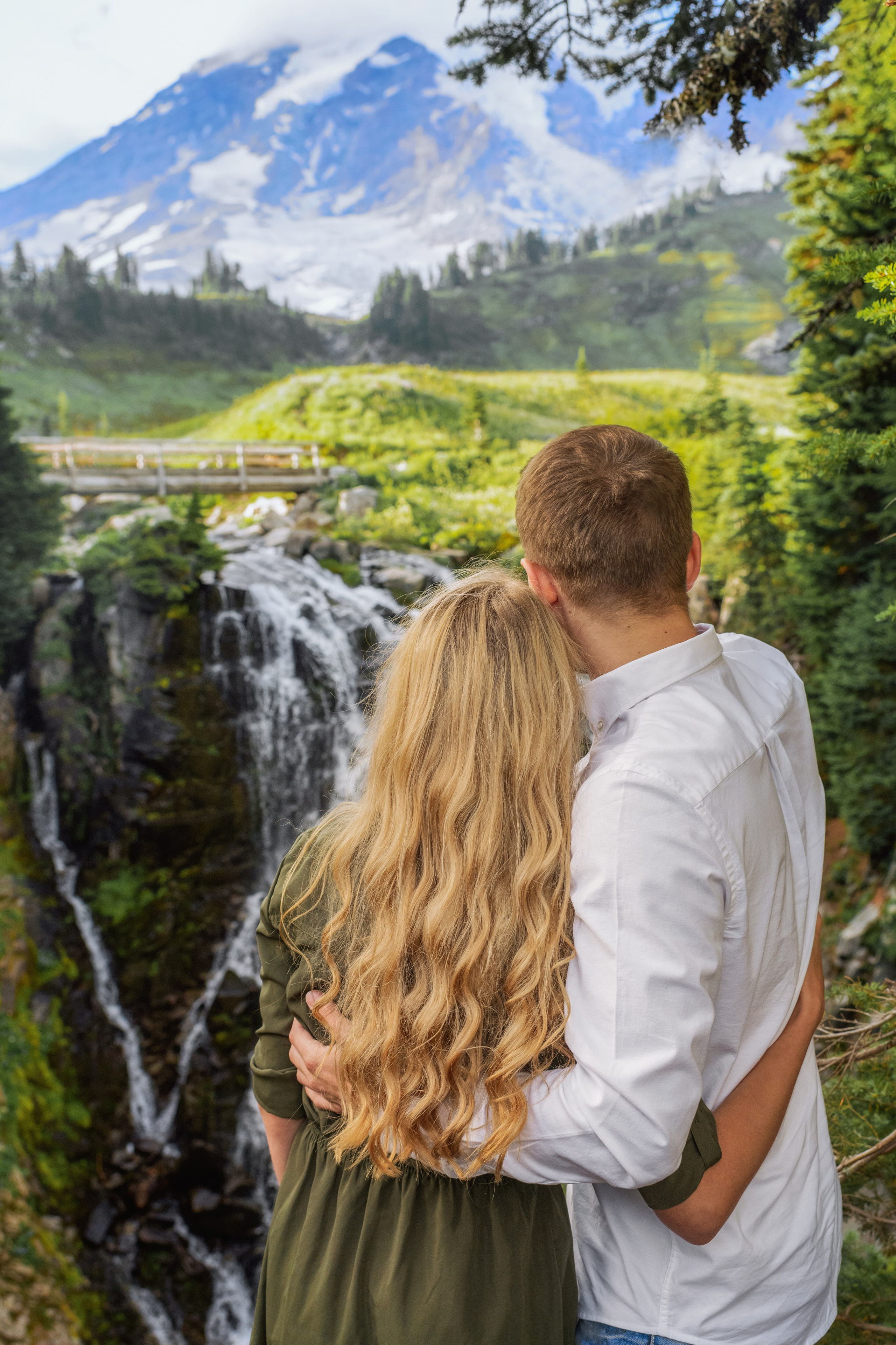 Aleks & Vika. Wedding & family photography in Seattle area. Helen Michelle photographer