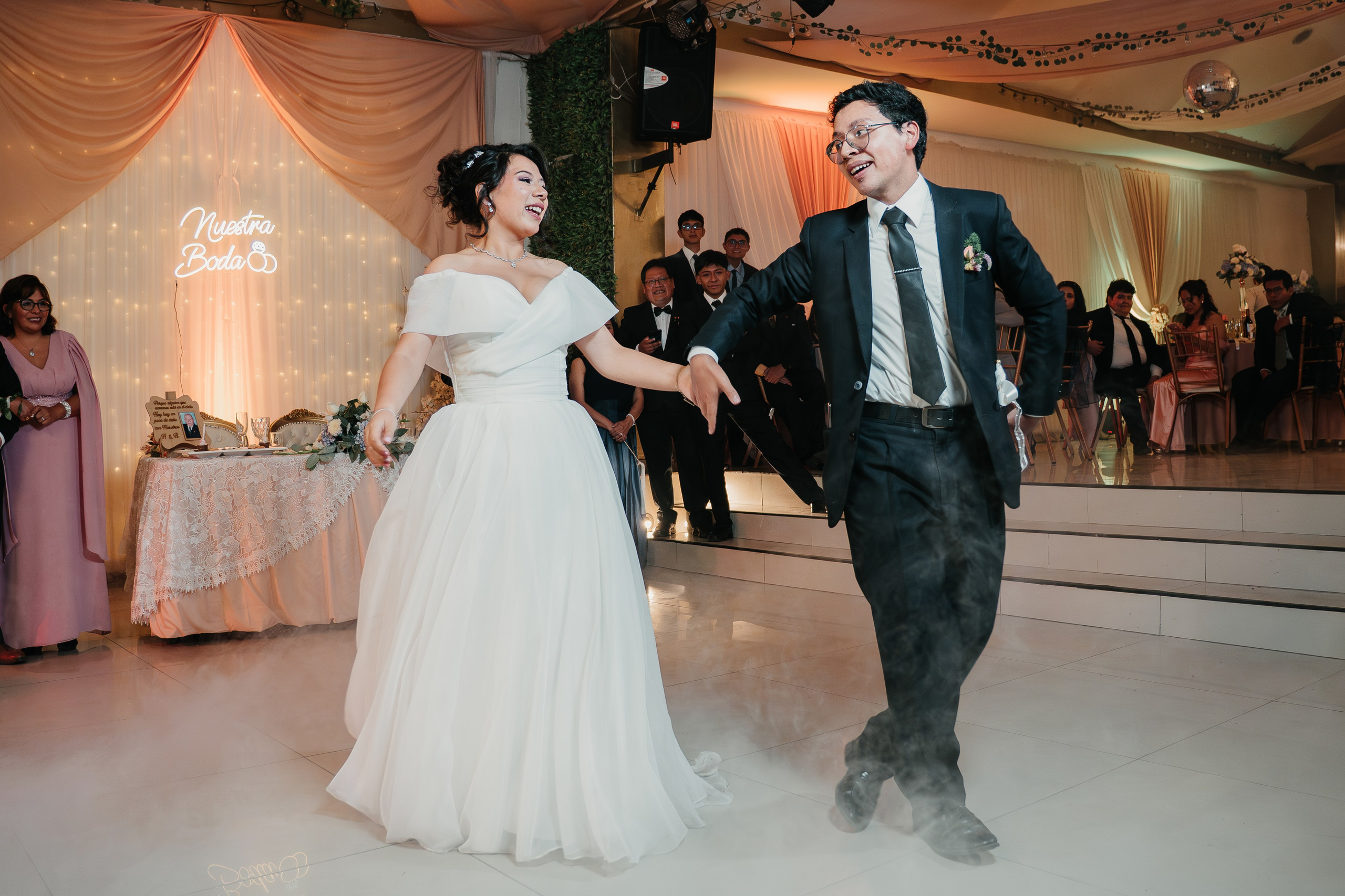 ALEJANDRA + RODRIGO BODA RELIGIOSA. Studio KVTA | Fotografía y Video de Bodas en Arequipa