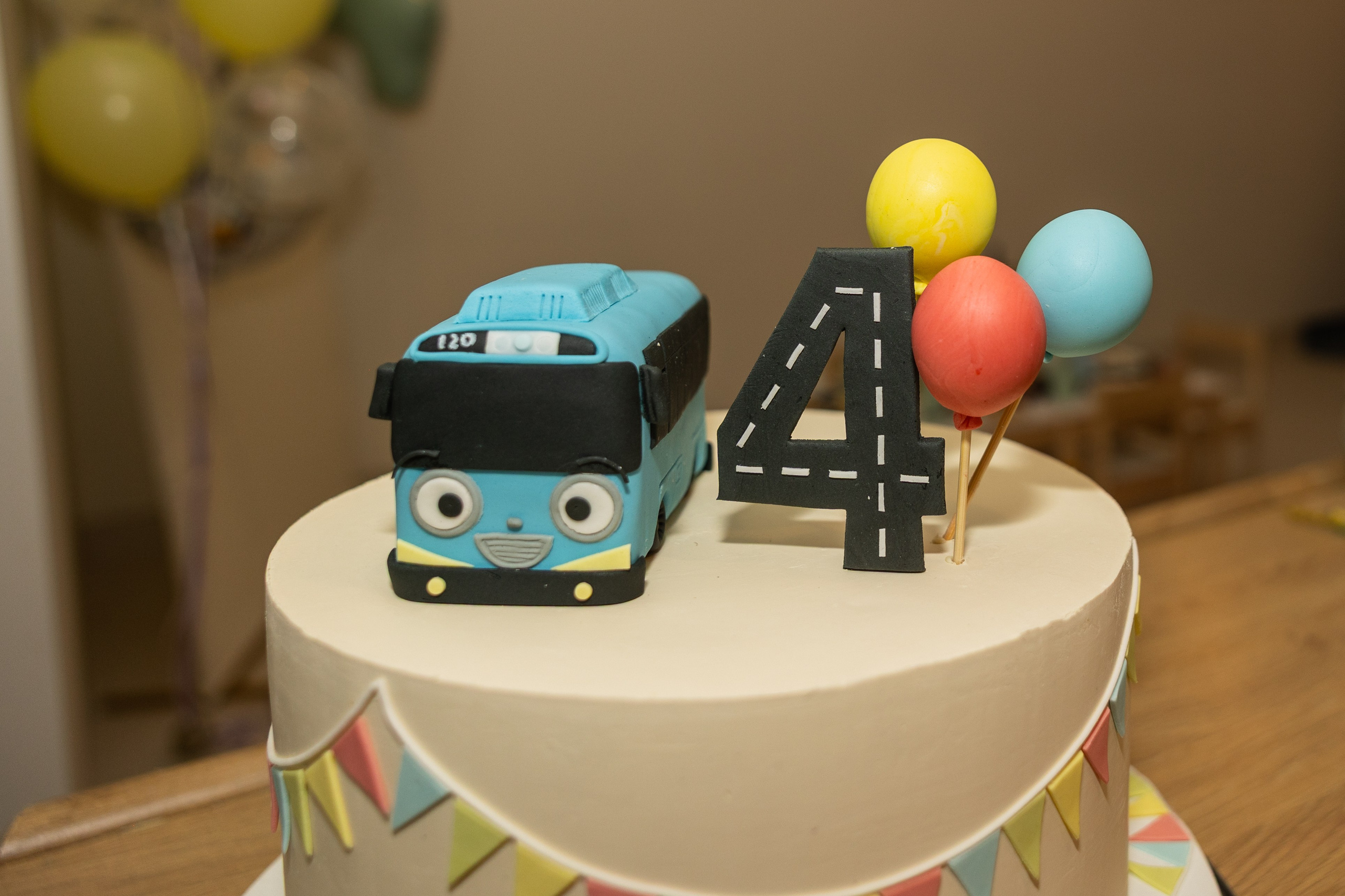 День рождения Артёма 24 января 2026 года. Семейный и детский фотограф в Варшаве Мила Бобровская