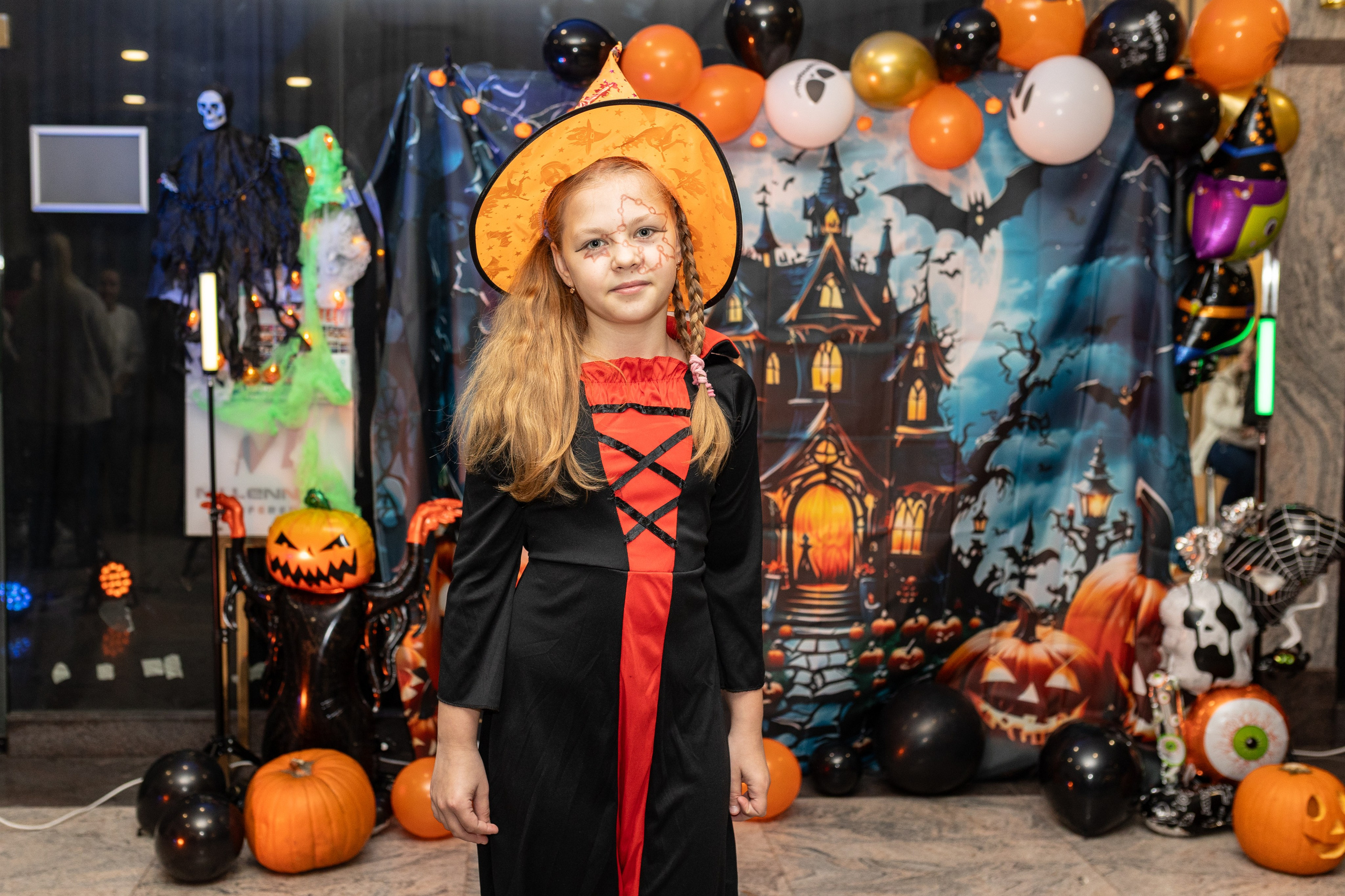 Leo dance studio Helloween 2025. Семейный и детский фотограф в Варшаве Мила Бобровская