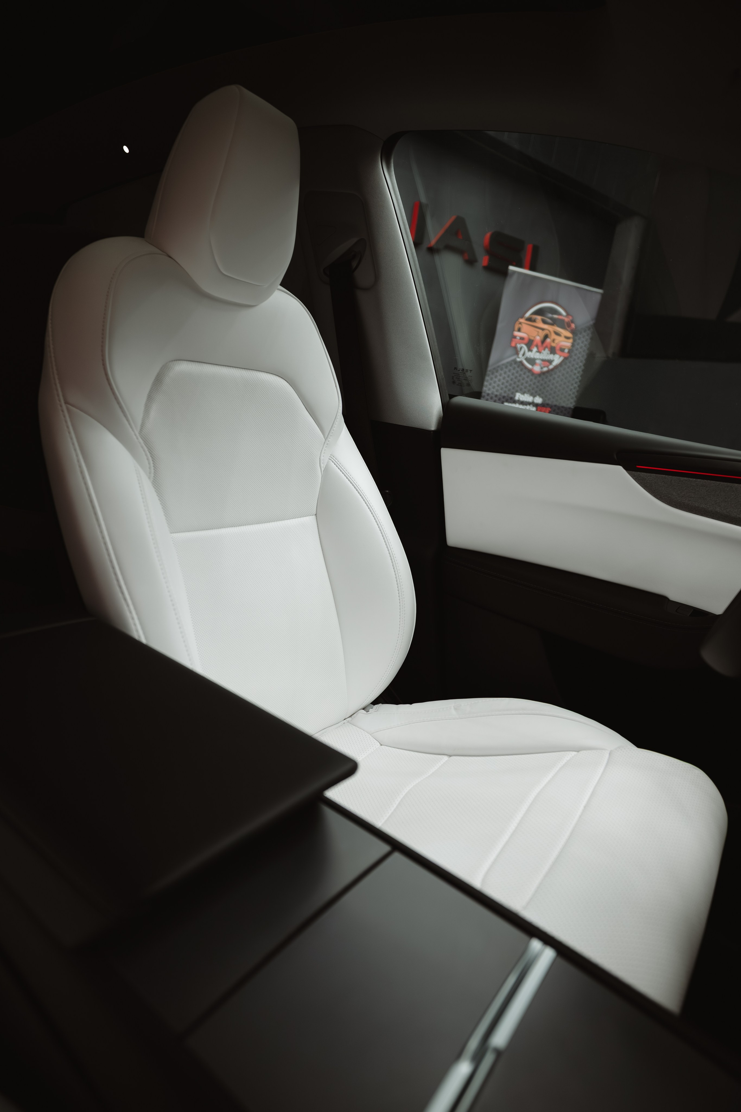 Tesla Model Y (PMC Detailing). Adrian Visovan - Fotograf Iasi