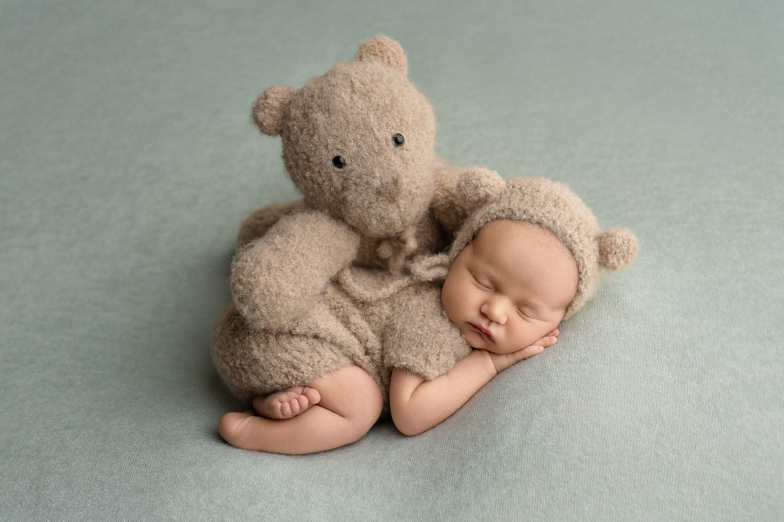 Esu Aleksandra naujagimių ir kudikių fotografė iš Vilniaus