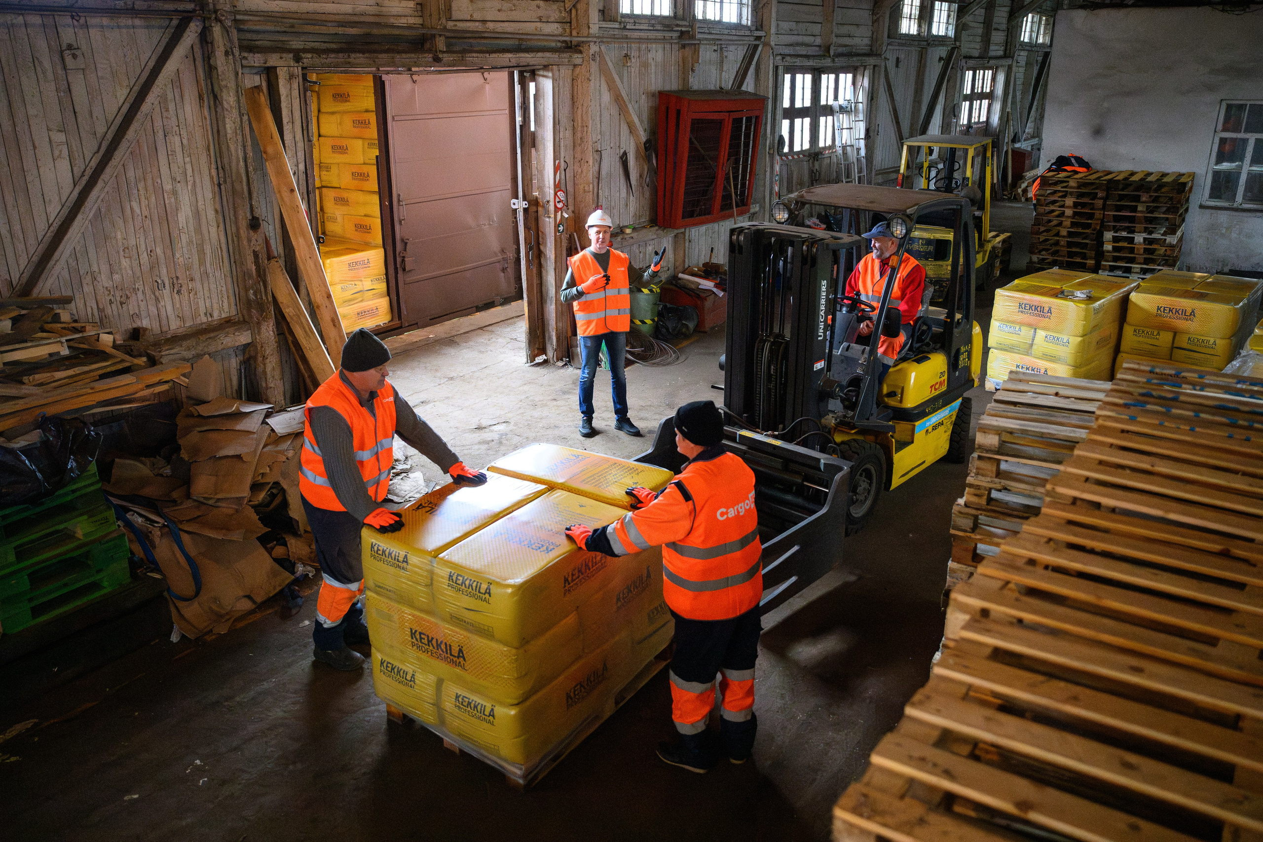 Cargo 4s — reklāmas foto. Ritvars Pujats Emotion Photographer