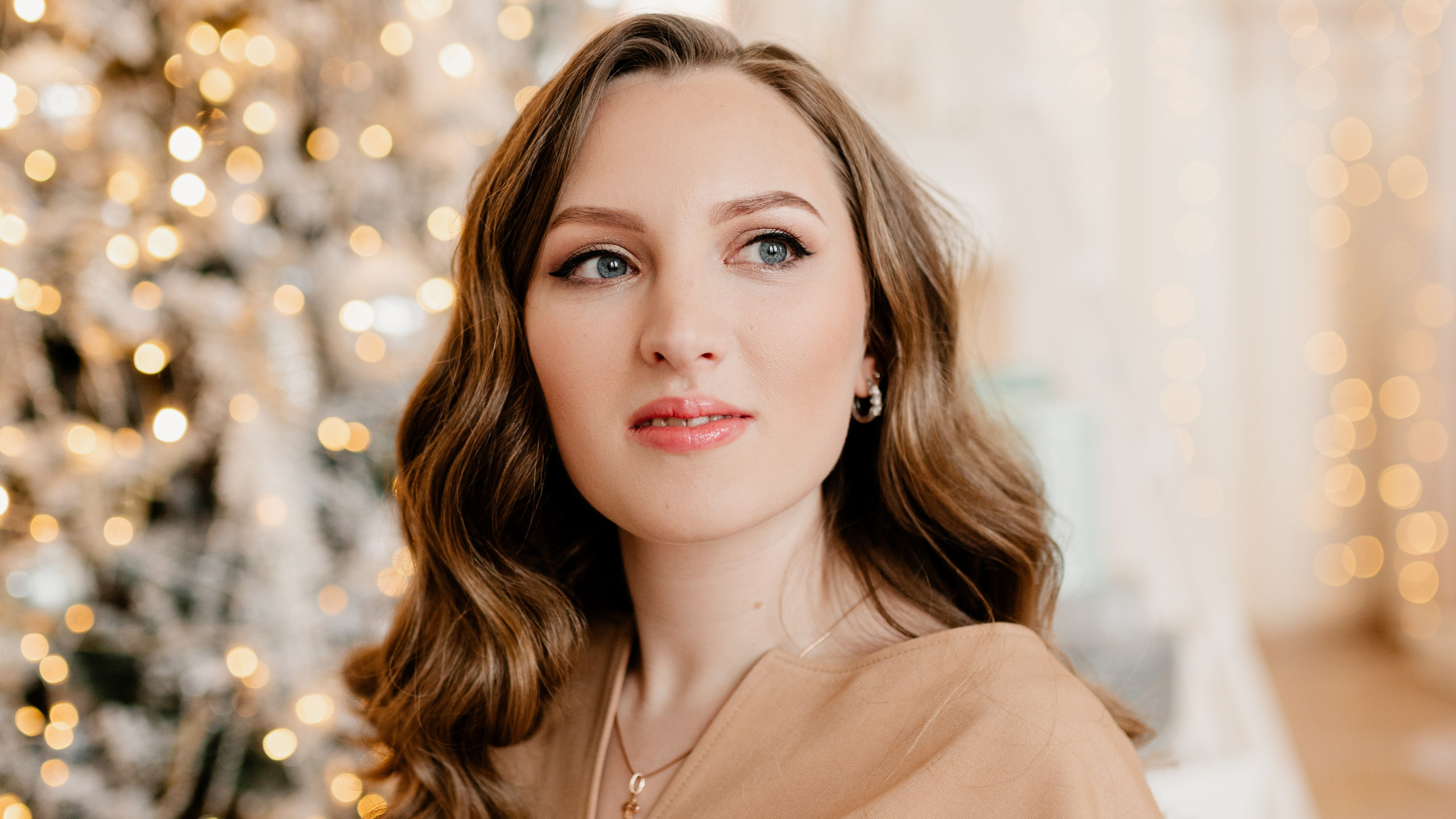 Sergei&Ana&Niki. ANNA-MARIA PHOTO CONTENT CREATOR — фотограф, естет, художник і візуальний експерт Instagram у Празі