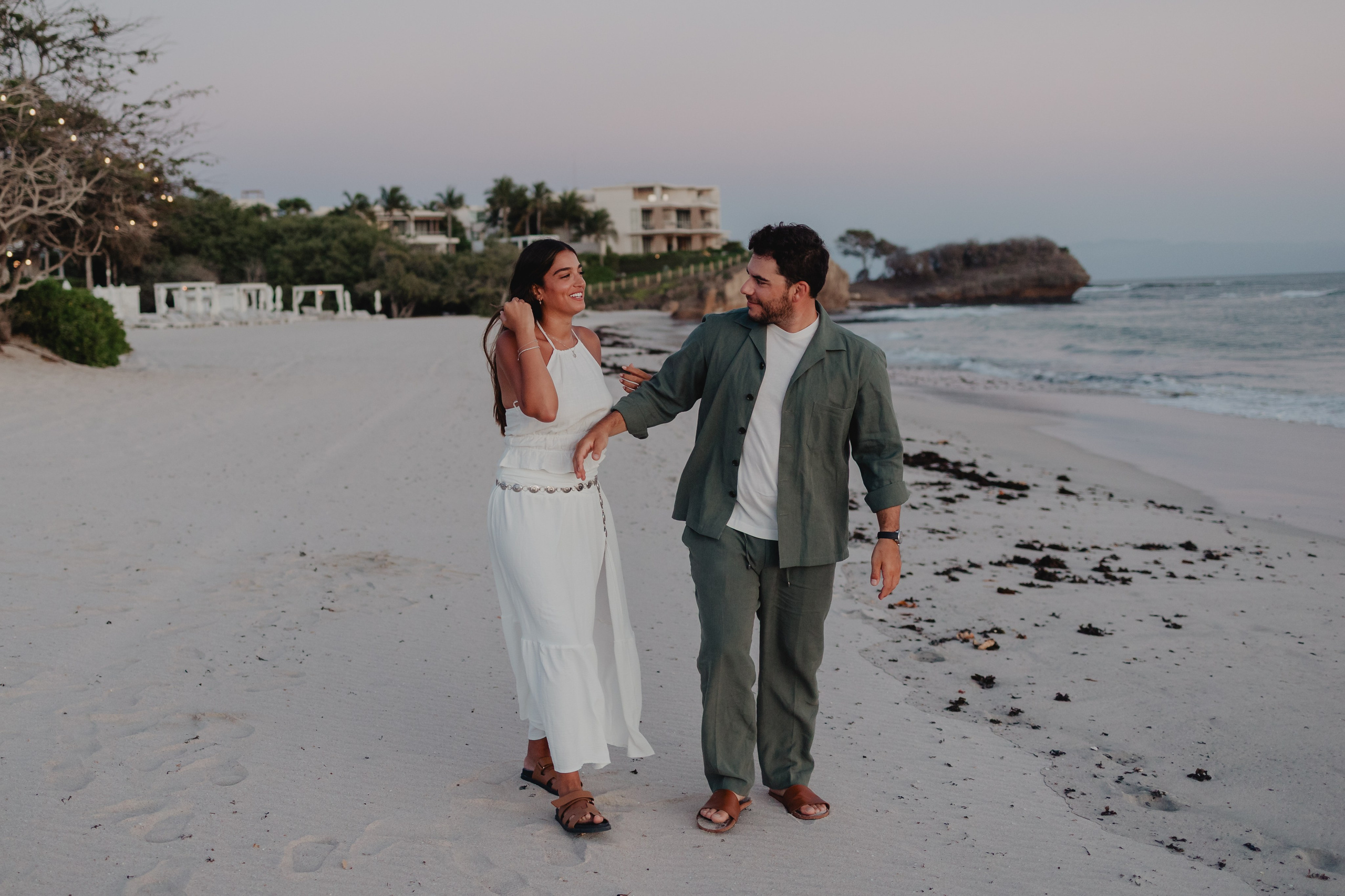 Punta Mita Engagement Session: Love Framed by the Pacific