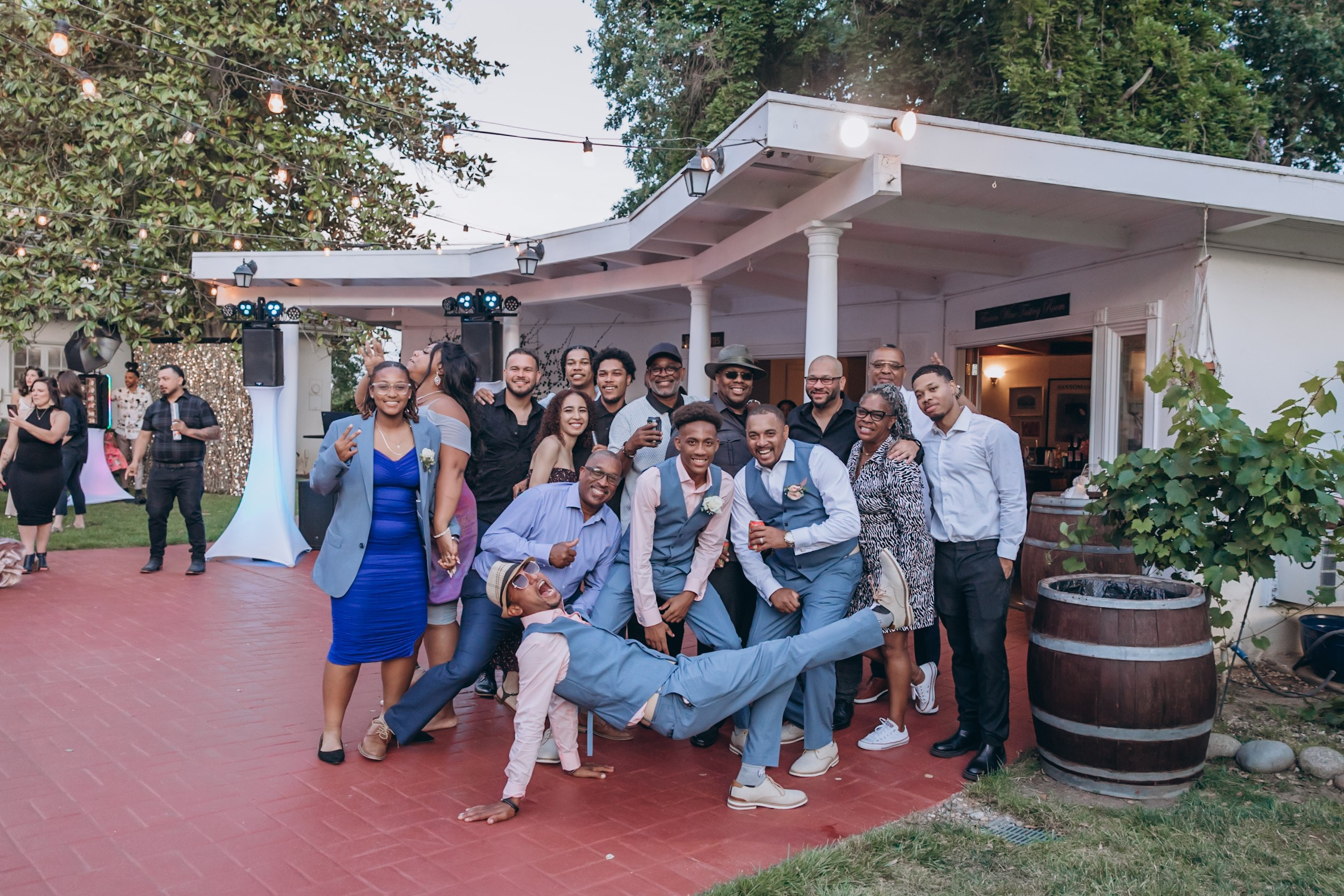 Events and big family photos. Family and children’s lifestyle photographer Elena Tumanova