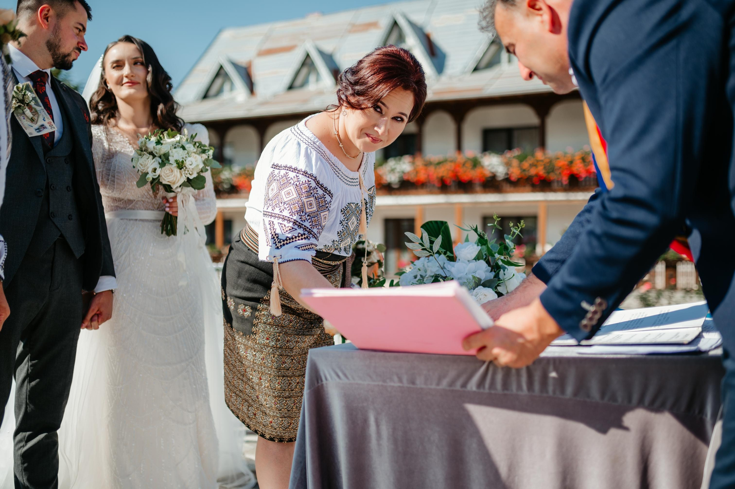 Elena & Ionut. Fotograf si Videograf | Nuntă-Botez