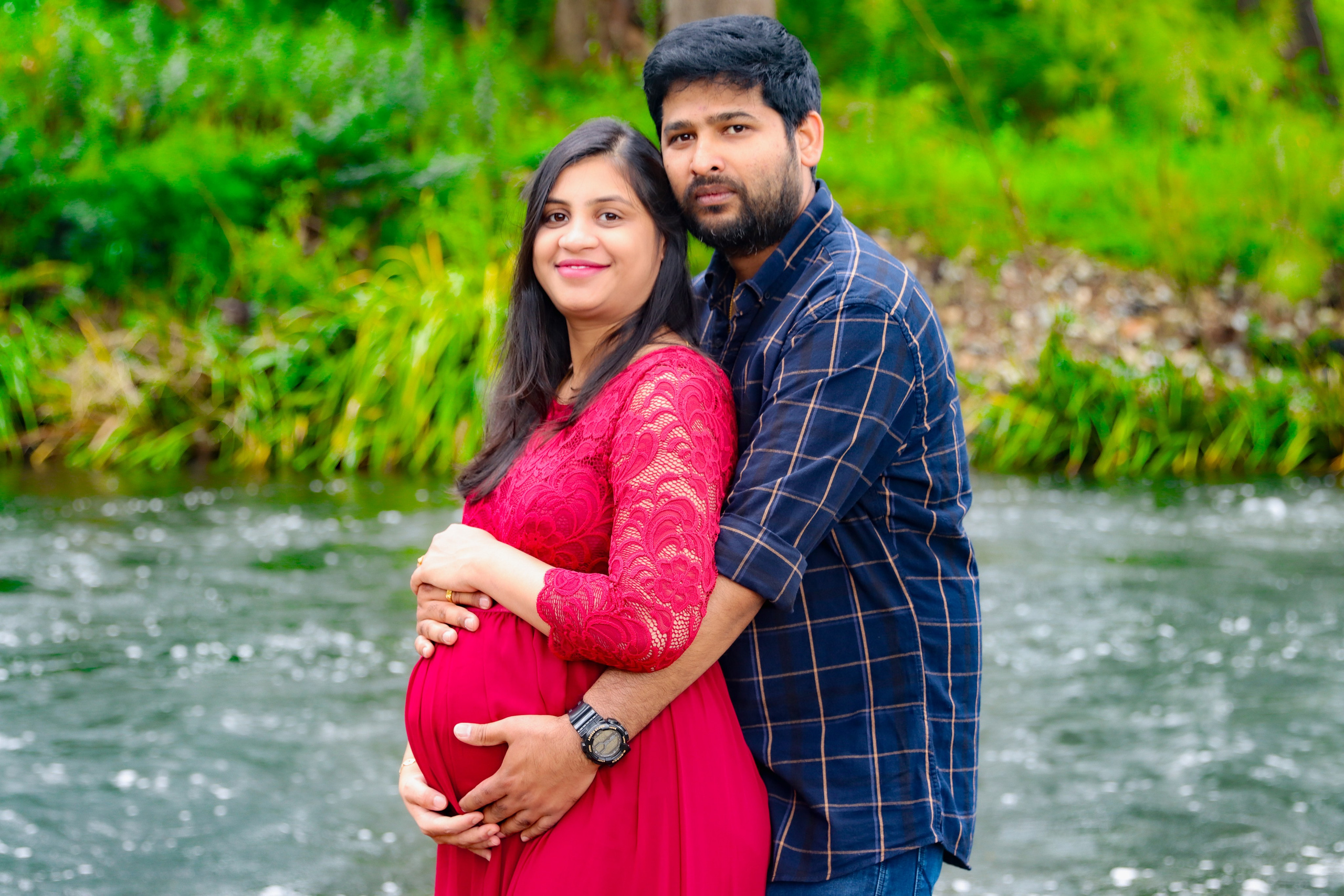 Maternity Shoot. MHCreative is family-oriented photographer based in SYDNEY
