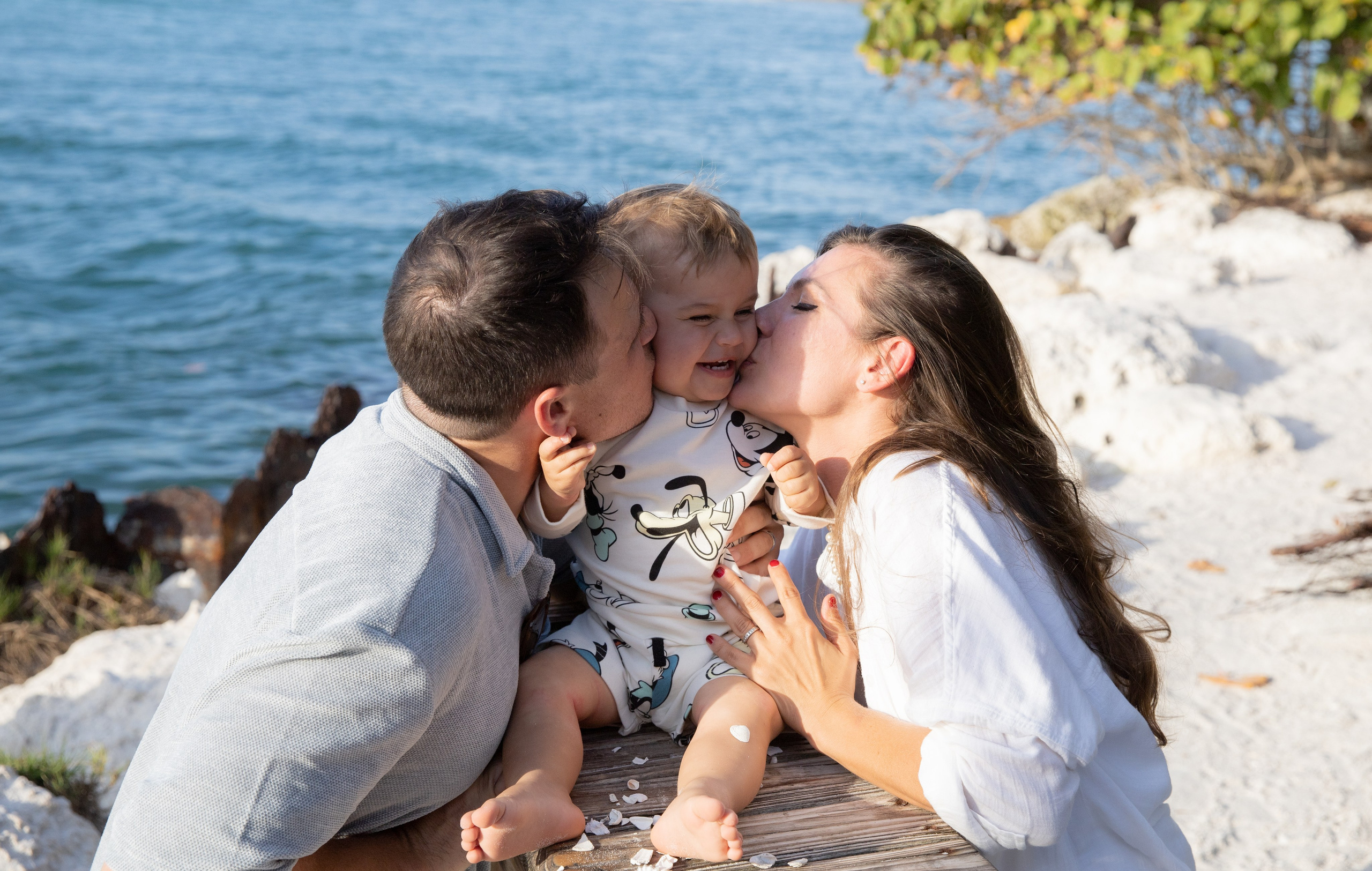 Family photo shoot and love story  tampa florida