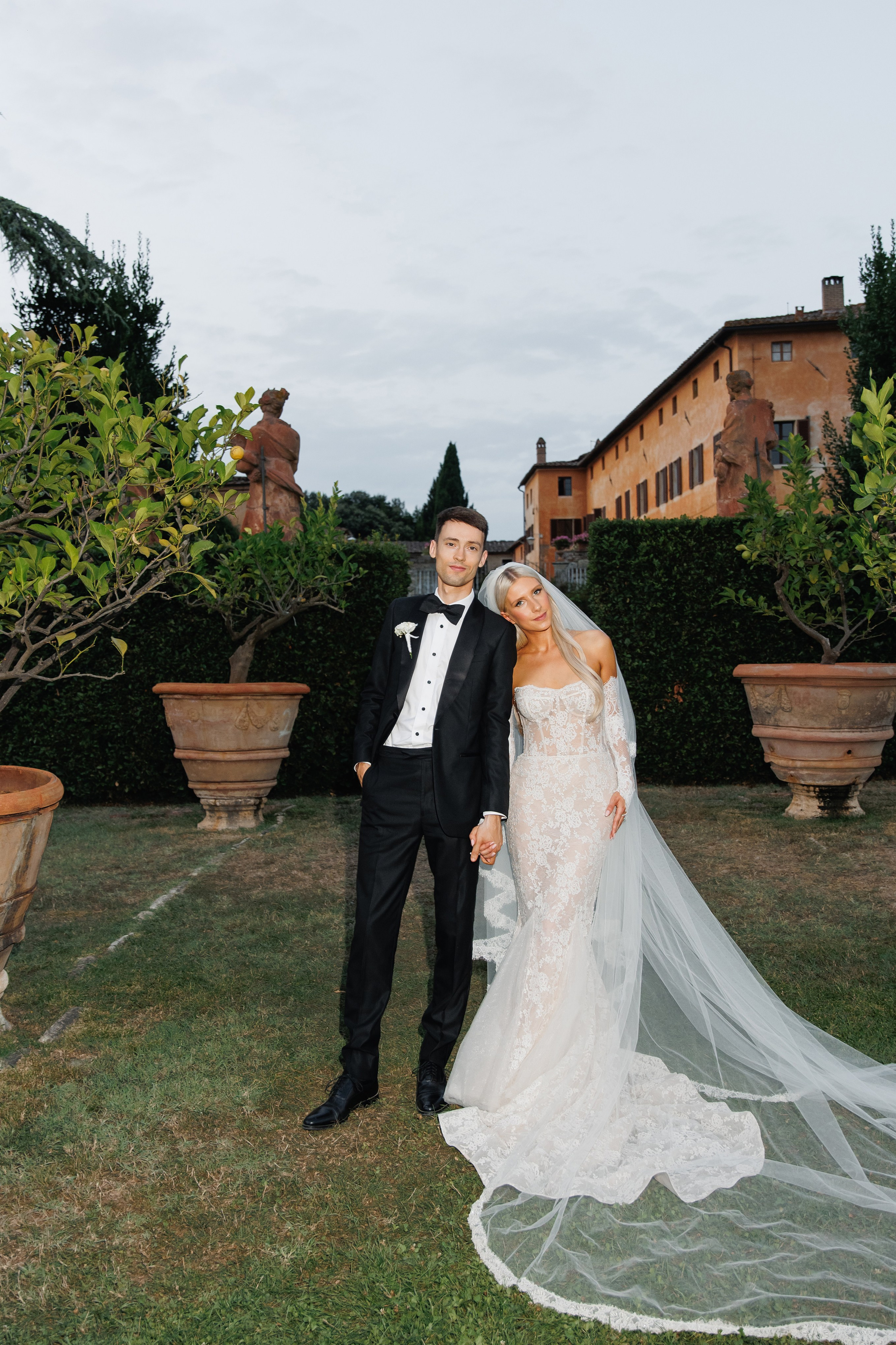 Wedding photographer Italy Rome, Tuscany, Lake Como, Sicily, Puglia. Wedding Photographer Rome Tuscany Como Sicily Puglia Amalfy Italy- Oksana Savenchuk