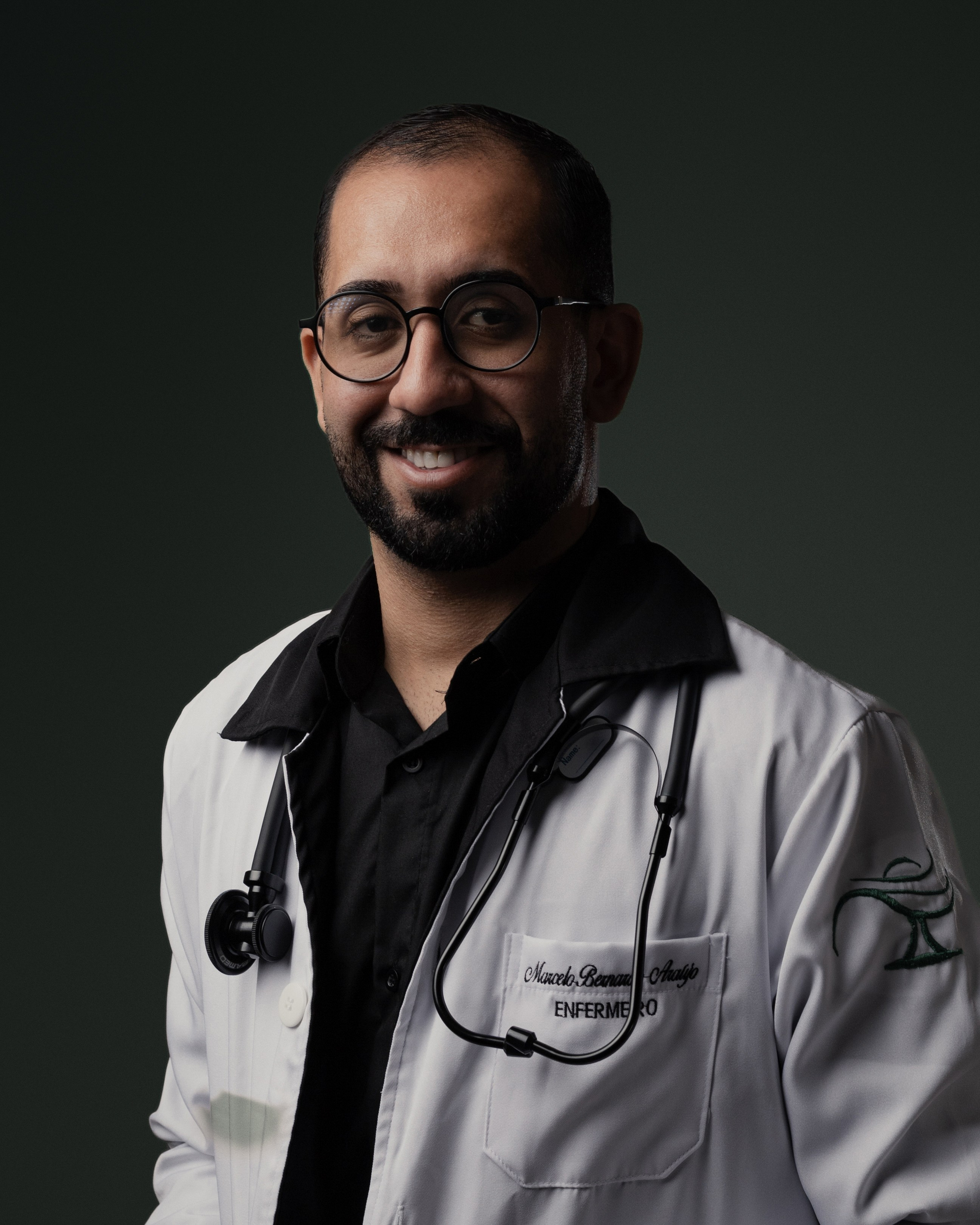 2025 | Marcelo Araujo — Posicionamento — Estudio. Denis Damasceno | Fotografia