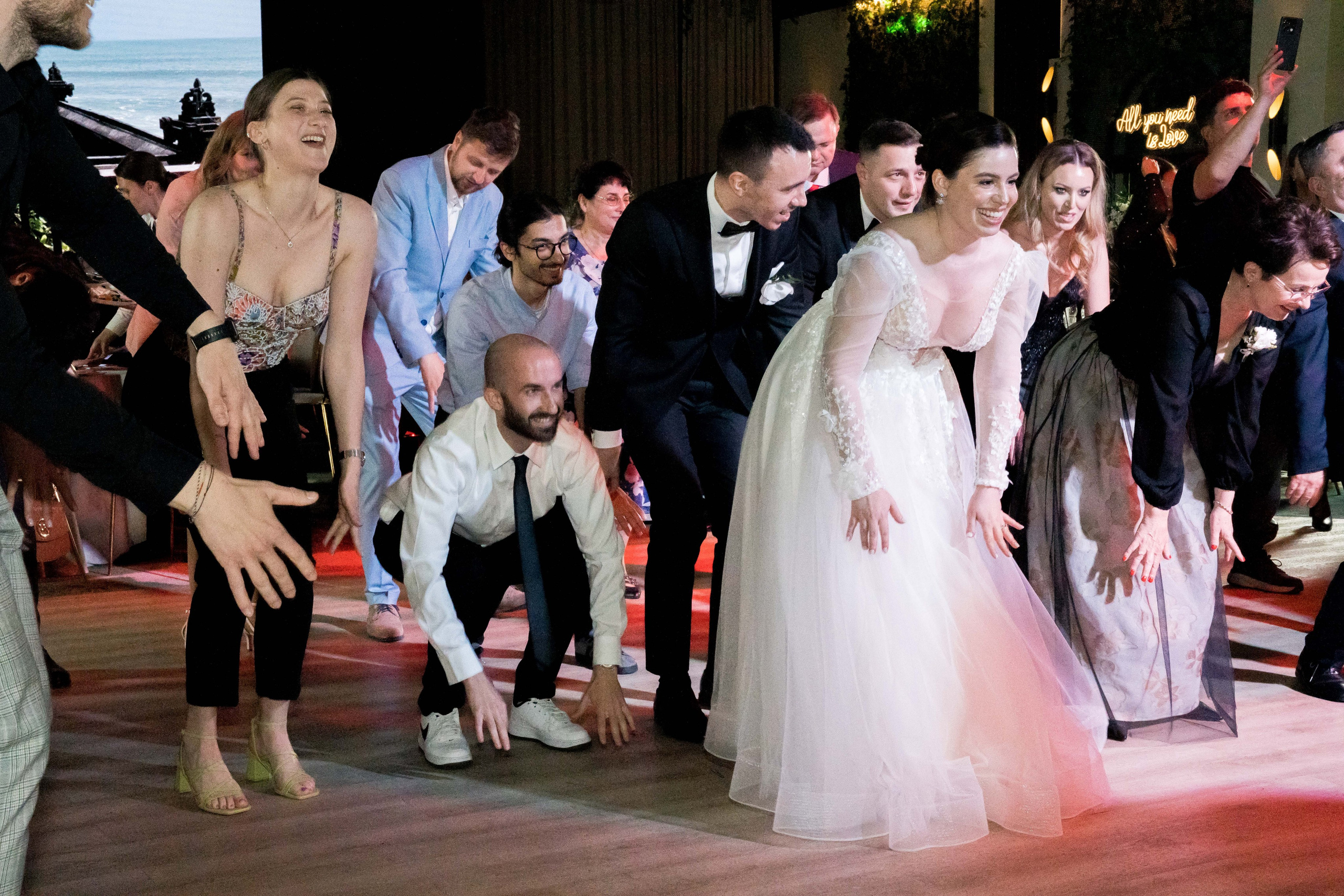 PARTY. Gabriel Florea — Fotograf nuntă București