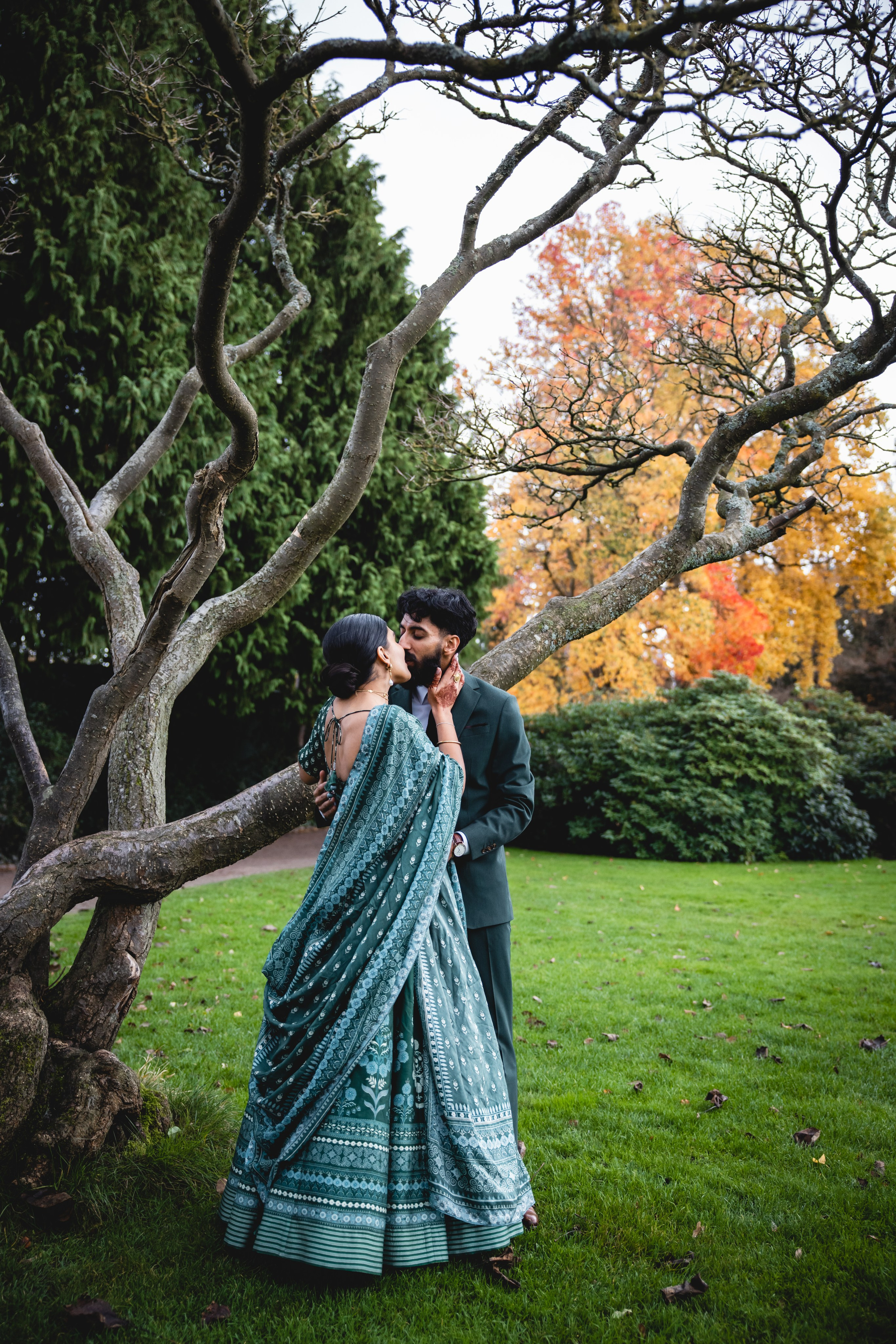 Indian style. Professional wedding photographer in Copenhagen, Denmark — Julia Byron