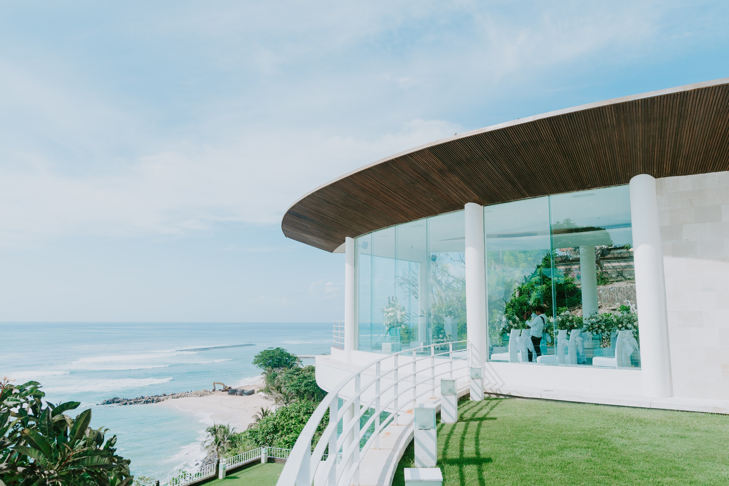 BOGLARKA & STEFFAN. Female Photographer in Bali