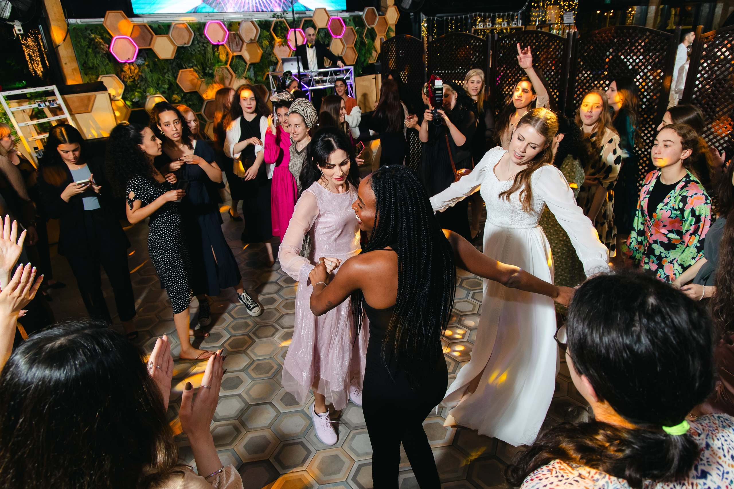 Heart to Heart. Https://shi-photo.com/