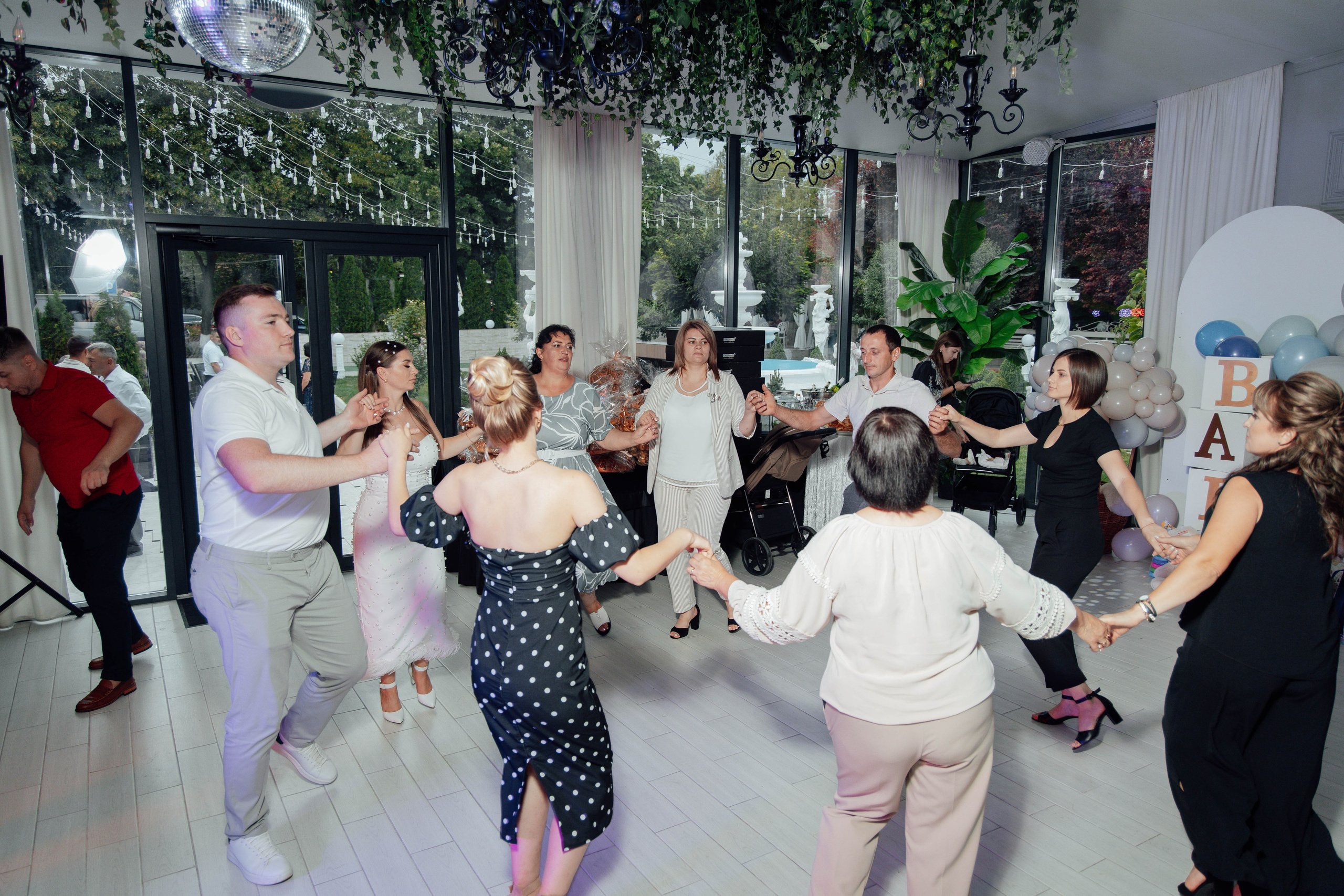 Cumetrie. Свадебный Фотограф, Детский и семейый Фотограф Молдова