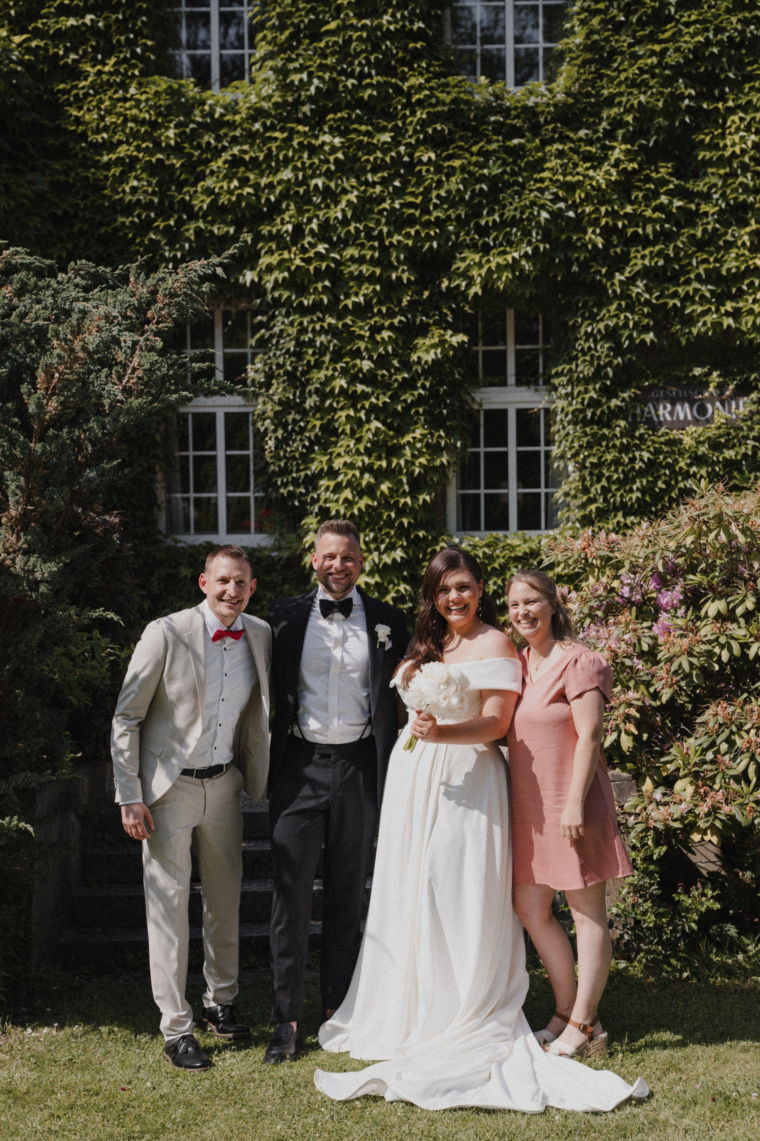 Jessica & Felix I Gesellschaft Harmonie Bochum. Hochzeitsfotografin Bochum | Halyna Reiche Fotografie NRW