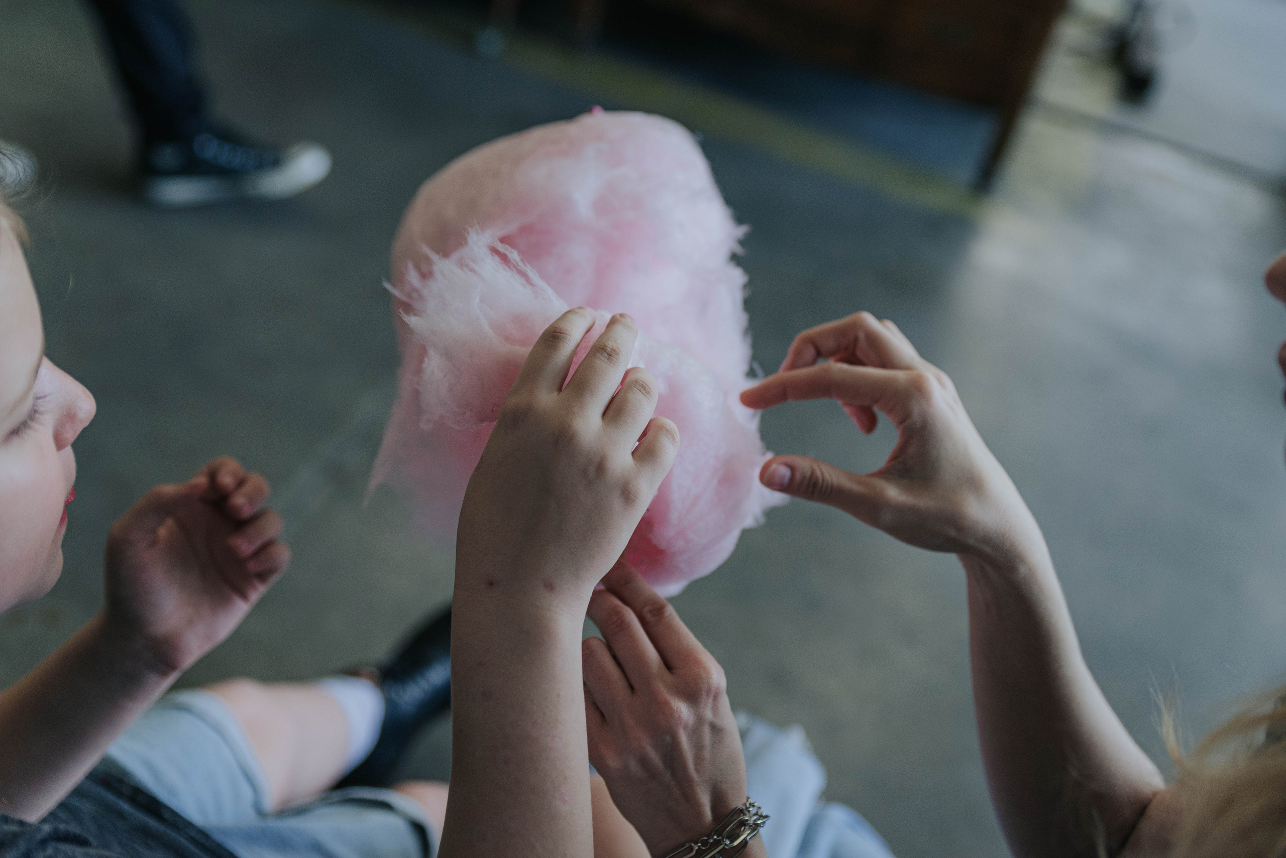 Flea Market Buenos Aires. Photographer @elmirkami in the city of Buenos Aires