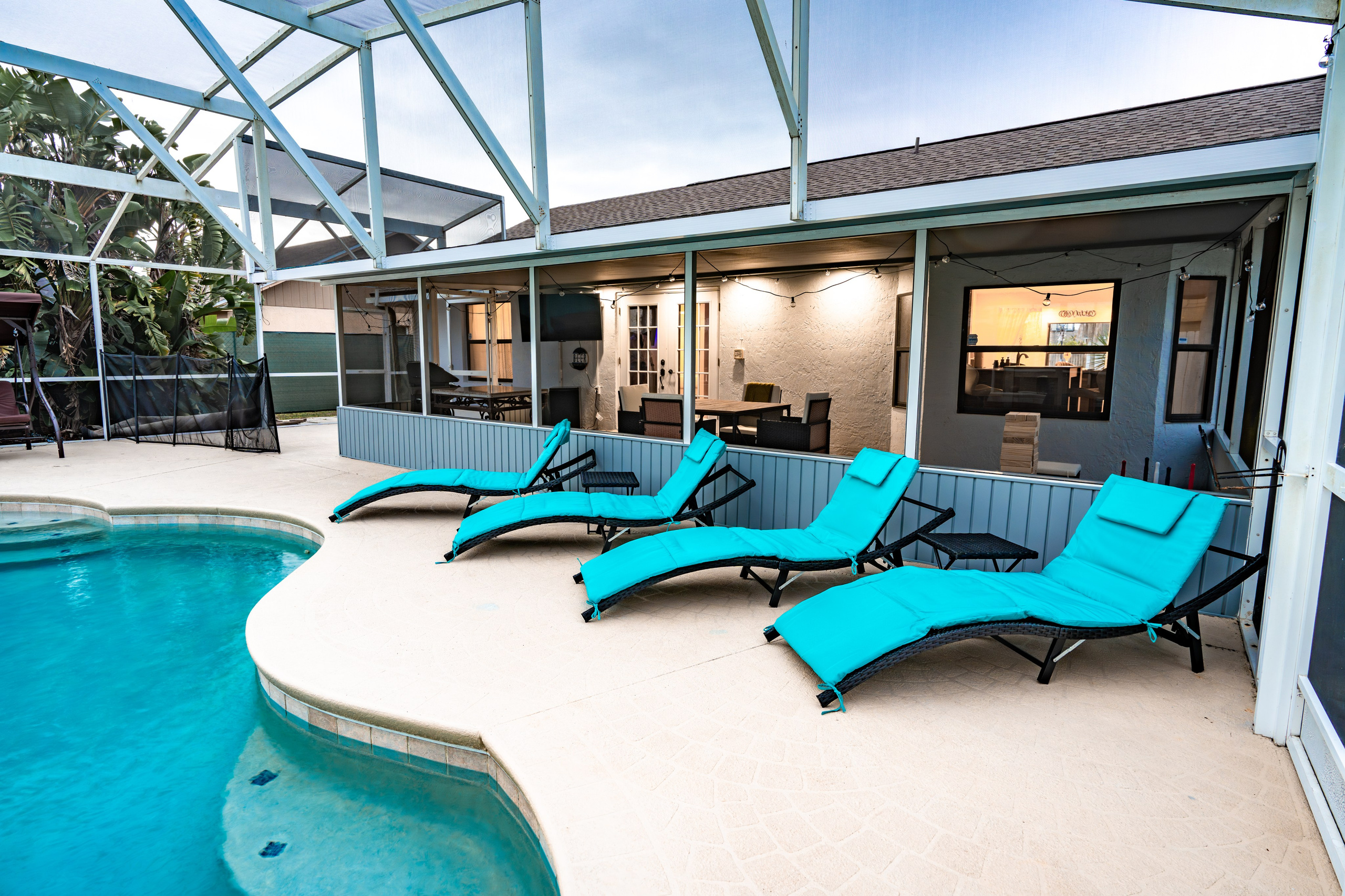 The house is for Rent AirBNB: https://ru.airbnb.com/rooms/1023445326769536774?_set_bev_on_new_domain=1702356155_MDFhNDI0ZDdjMDhj&source_impression_id=p3_1702356155_K3LTjNJeF83QUyI0