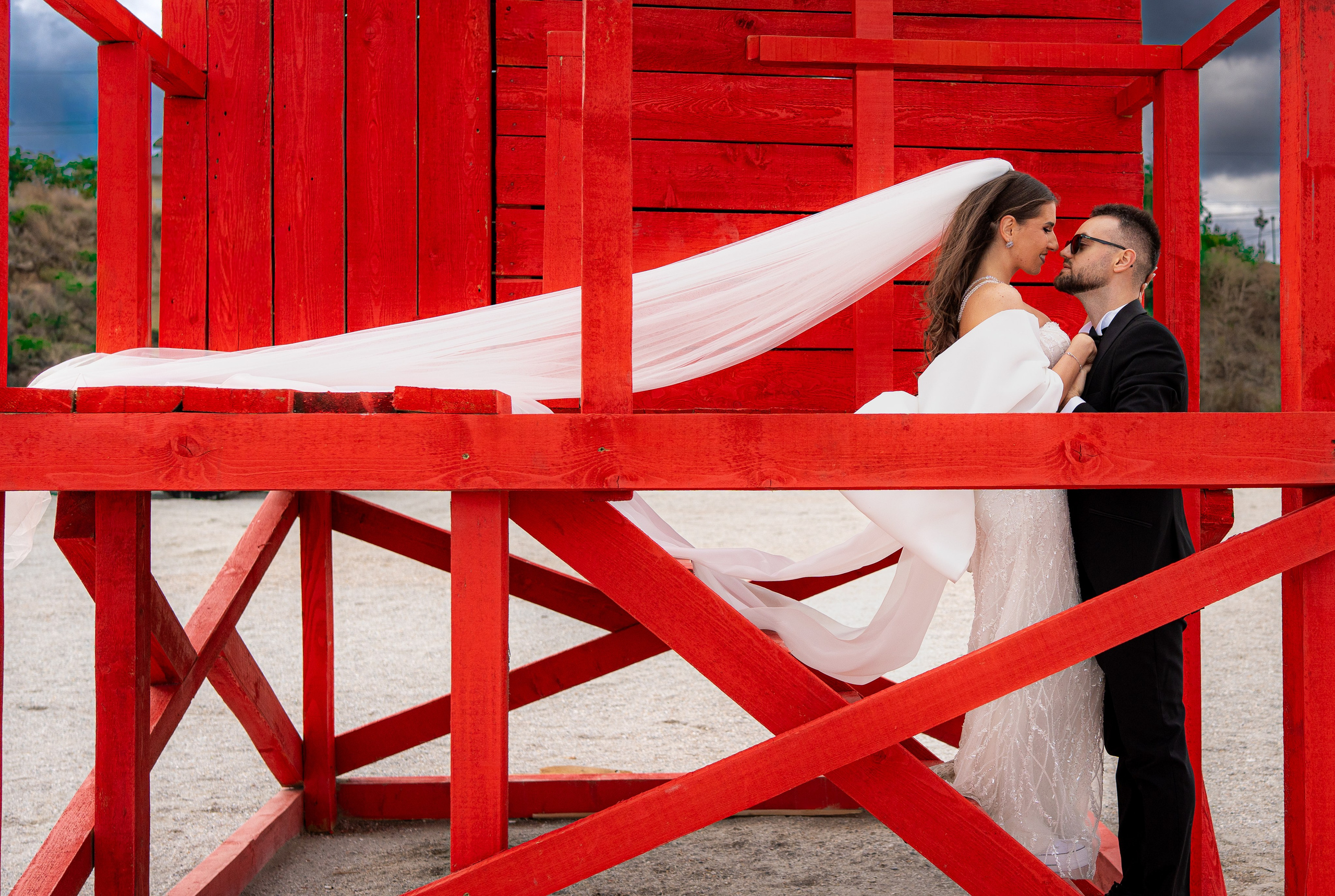 GEORGIANA&ALEX - TRASH THE DRESS. Fotograf Nuntă | Lucian Murgeanu - Fotograf Profesionist Evenimente