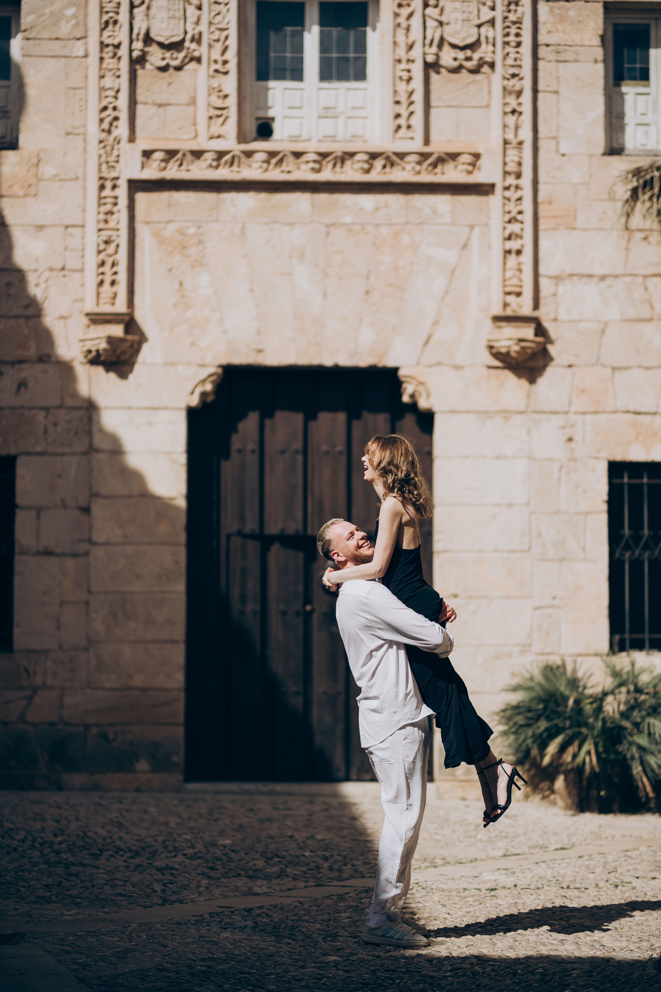 Romantic Couple Session — Mallorca Old Town. Фотограф у Пальма де Майорка