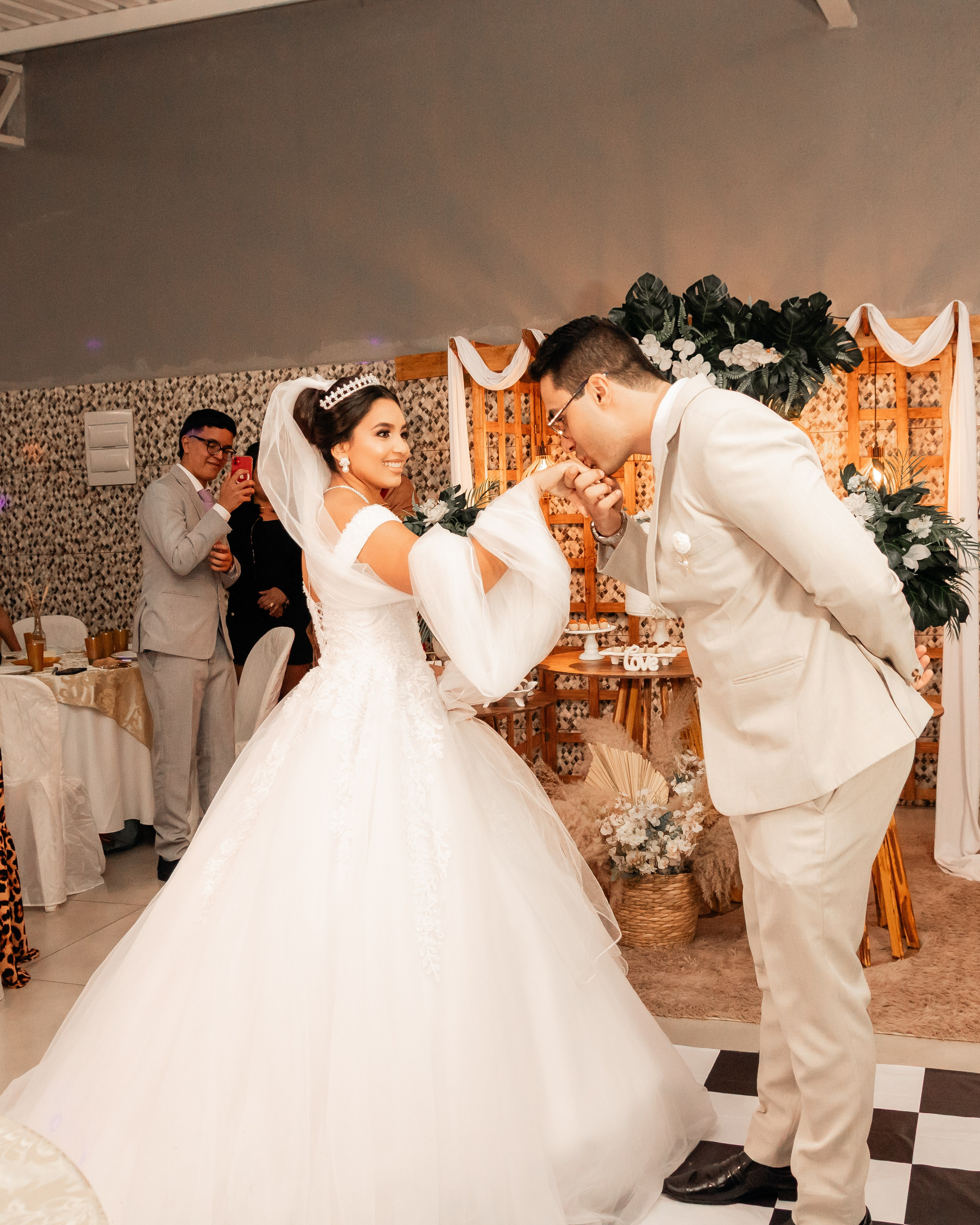 Maysa e Felipe — Making off da Noiva e Recepção. Fotógrafa de casamento e festa infantis em Marilía, São Paulo
