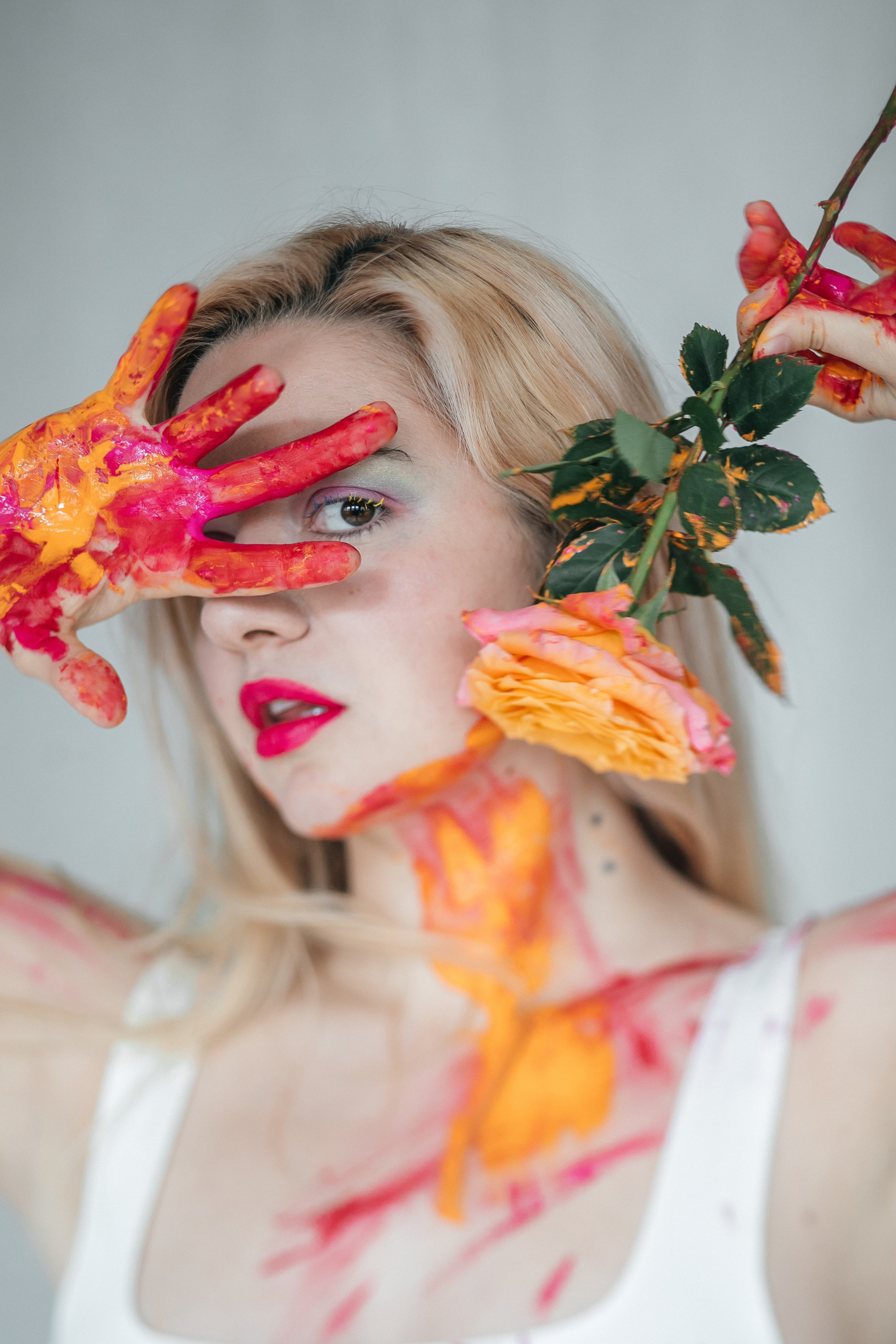 ElizabeteLifecolors/ body art by Evia Zausaeva. Sandra Garanca Portrait and event photographer