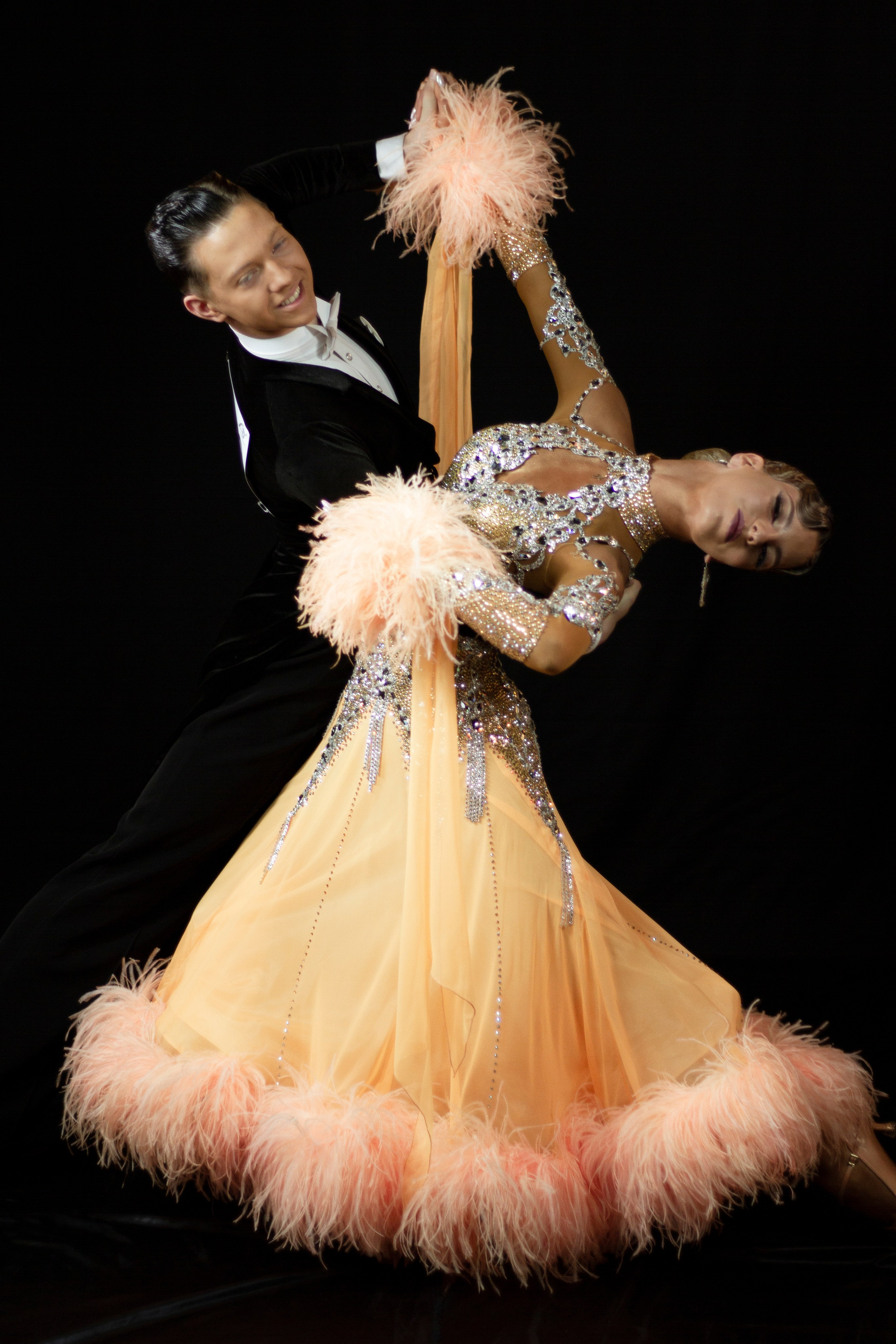 სტუდიური და გარე ფოტოსესიები. Clapp Studio