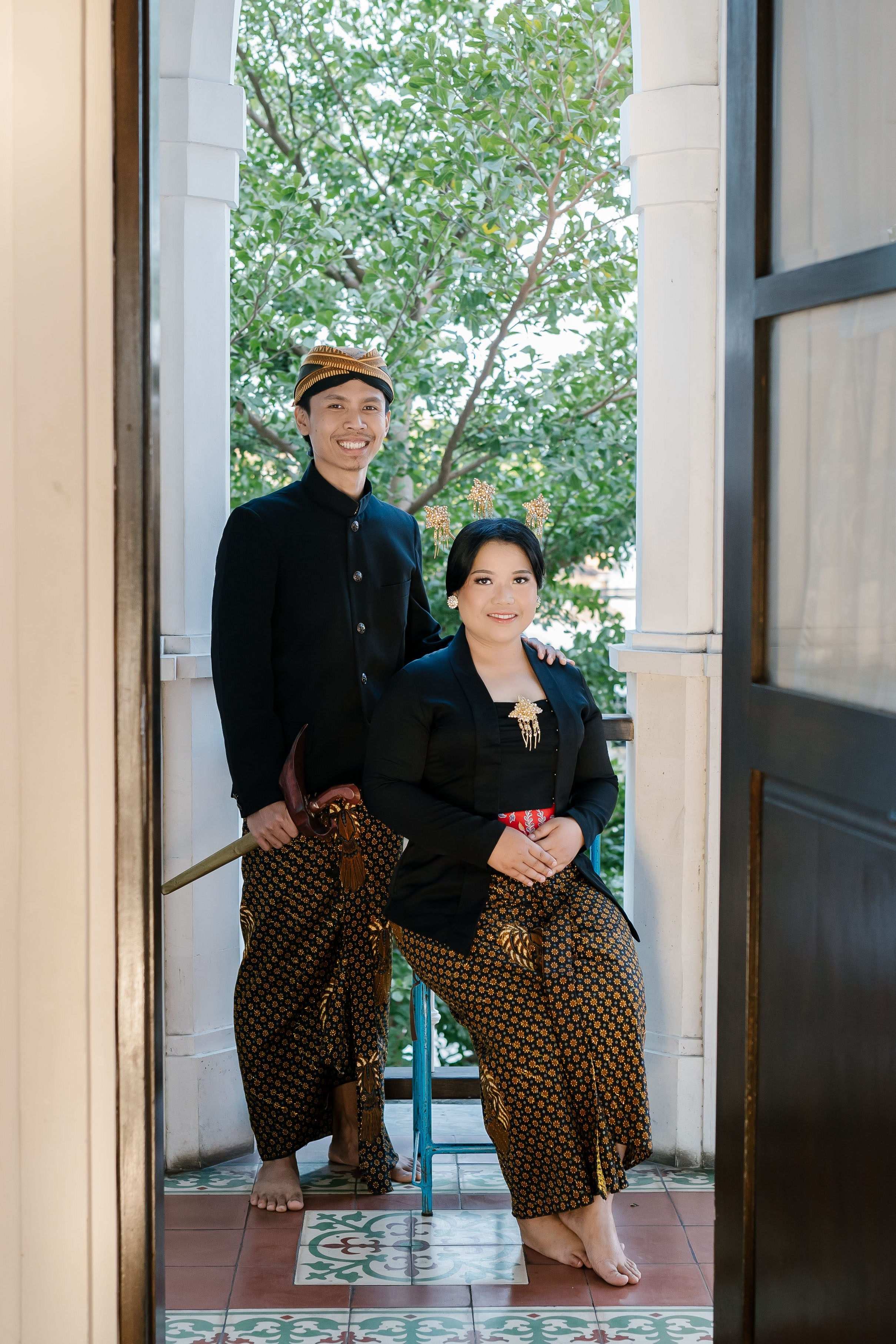 Prewedding Photo Shoot with Javanese style. Female Photographer in Bali