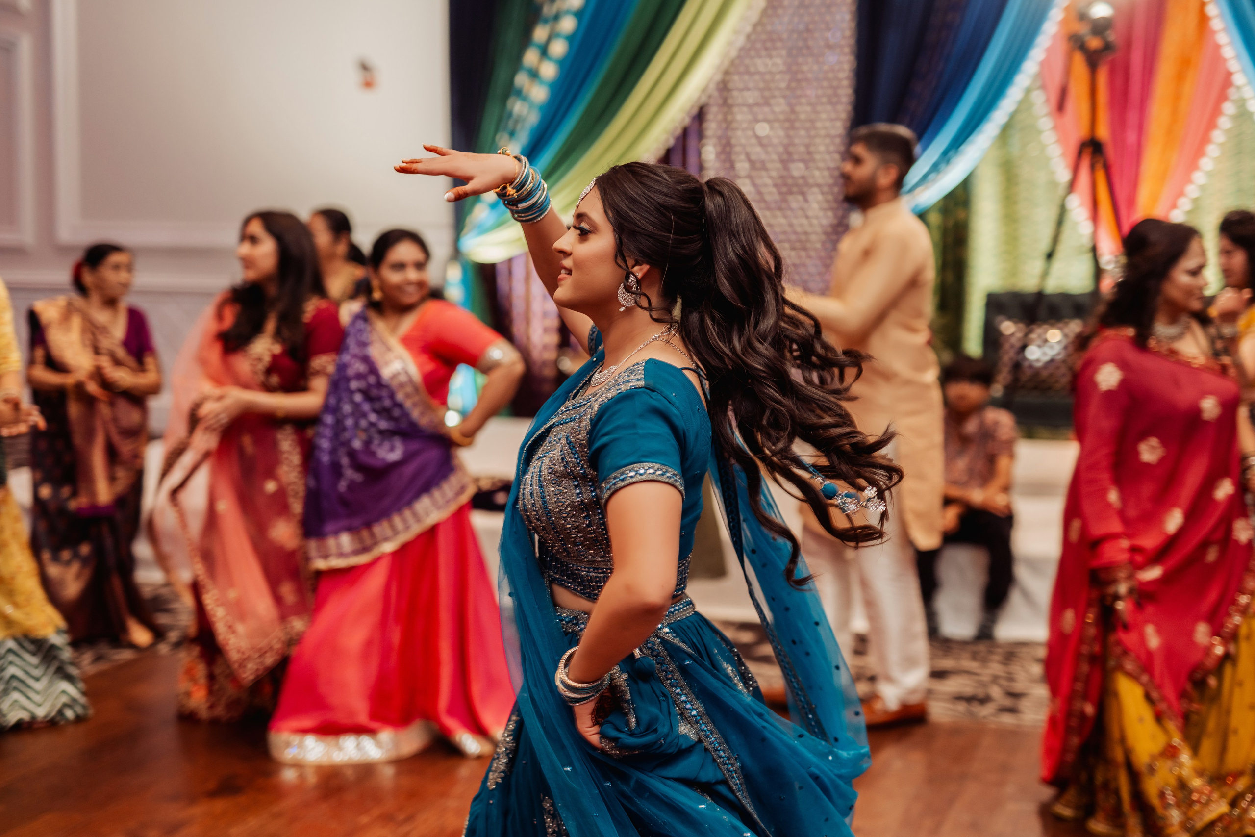 Darshil & Shailja. Wedding Photographer & Cinematographer studios