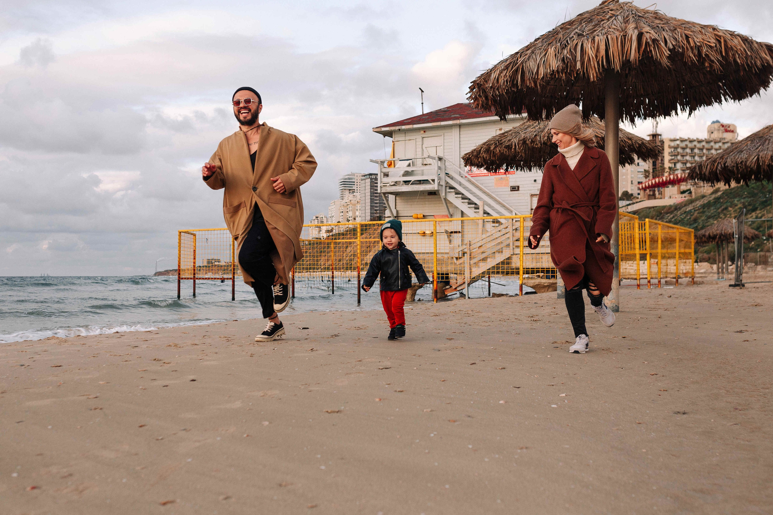 WINTER PHOTOSESSION AT THE SEA. Https://shi-photo.com/