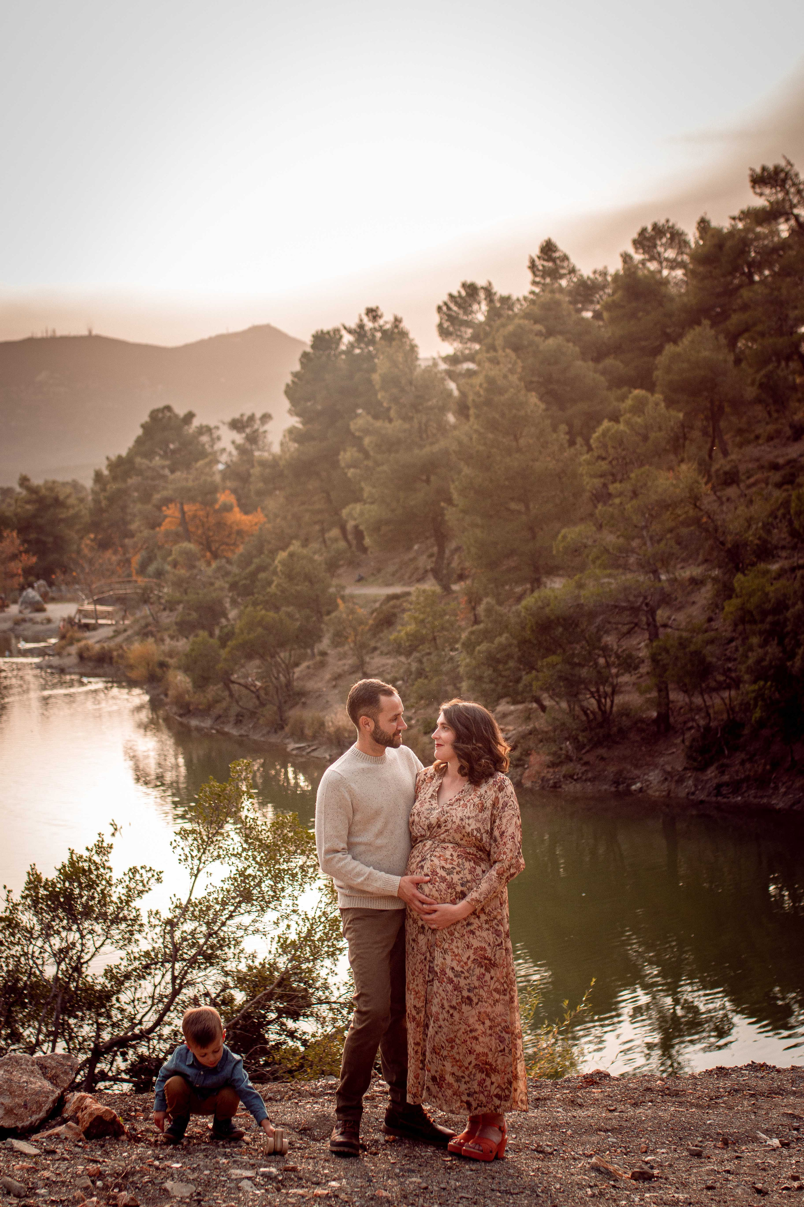 Maternity. Family Photographer in Greece