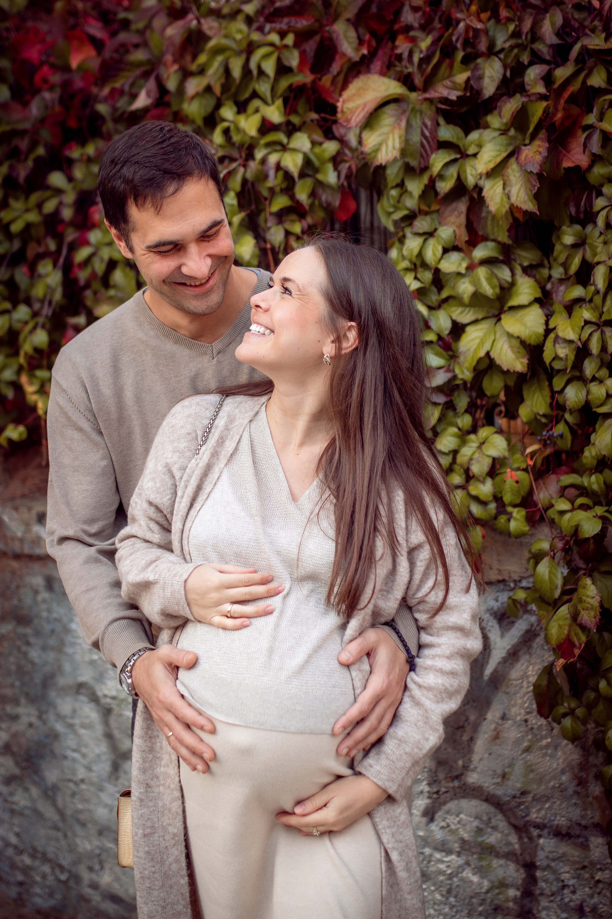 Maternity. Family Photographer in Greece